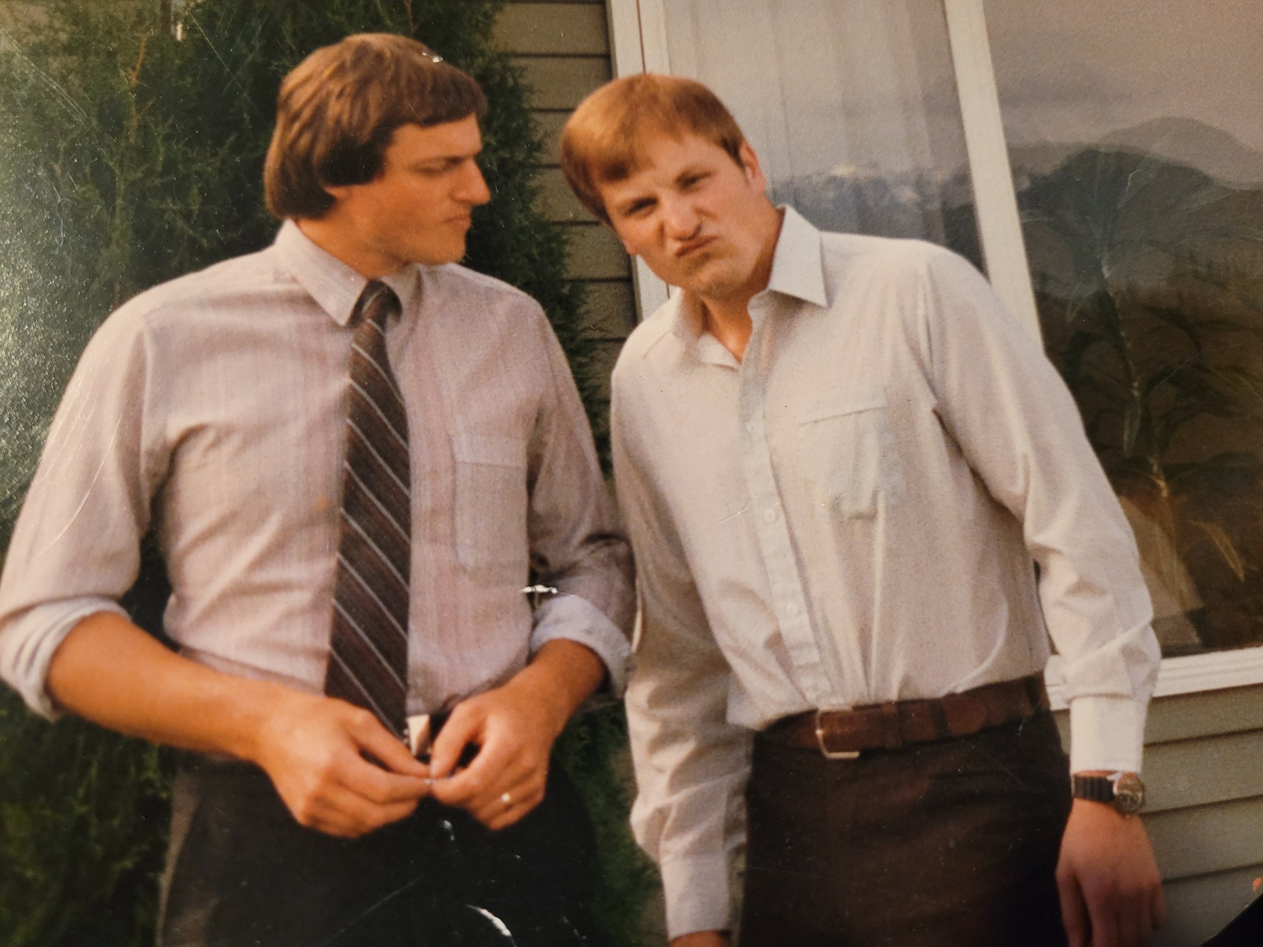 Constables Garry Rodgers (L) and Mike Buday (R) - photo provided by Garry Rodgers.jpg