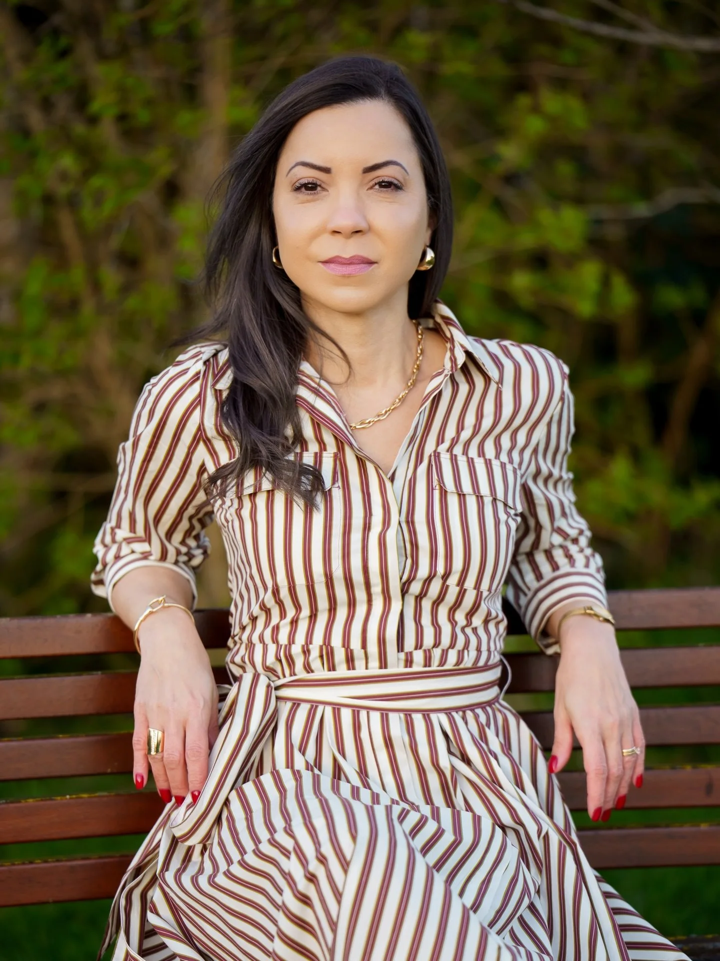 I moved to Ireland in 2008 with a suitcase and a belief that I would figure it out.

I had left behind an executive career in Brazil. 
I did not speak English fluently. 
Here, I started again as a waitress.

I did not let that define me. 
I let it dr