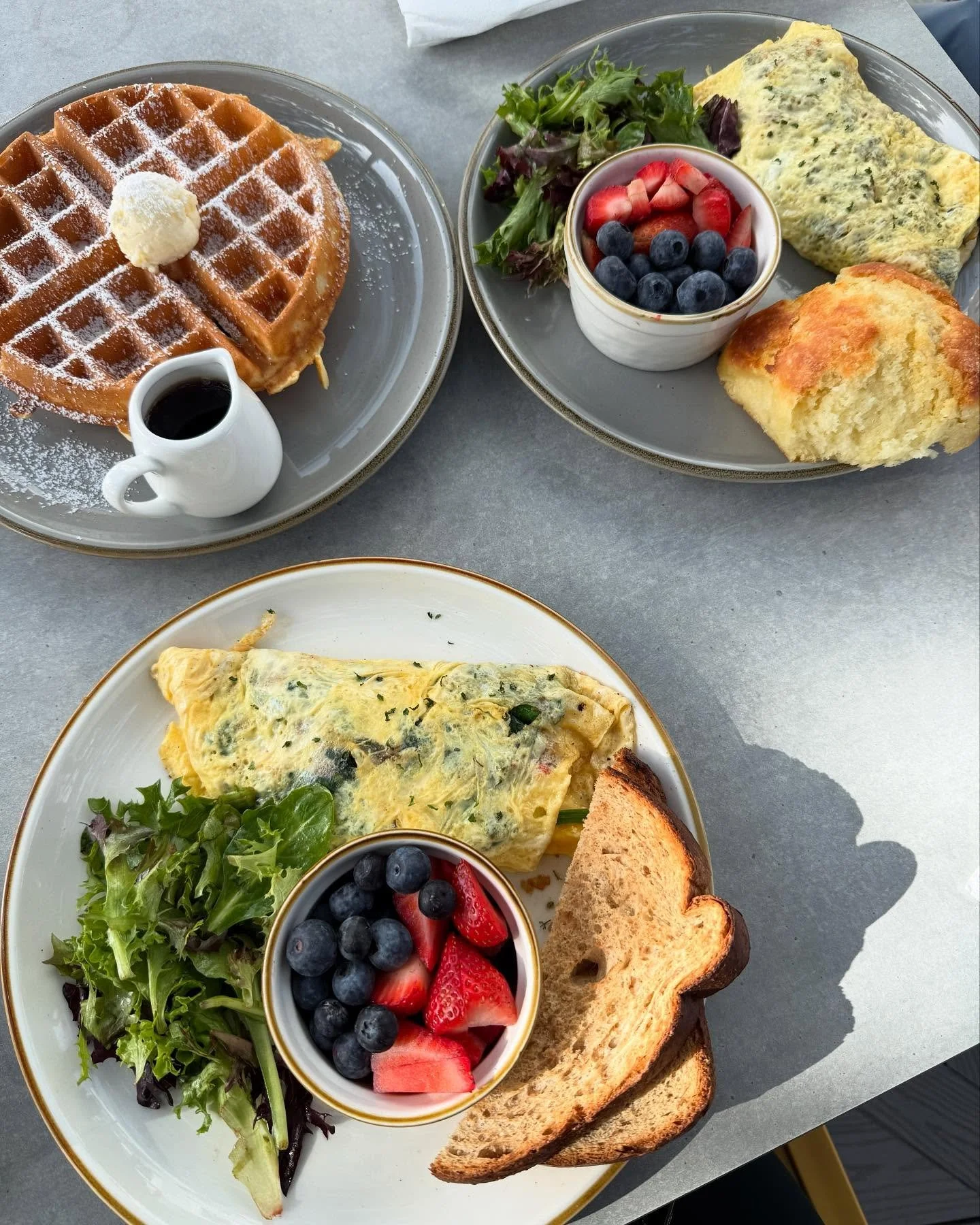 Logged off for a few days to welcome the New Year and nourish my heart + nervous system 🤍🛝💫