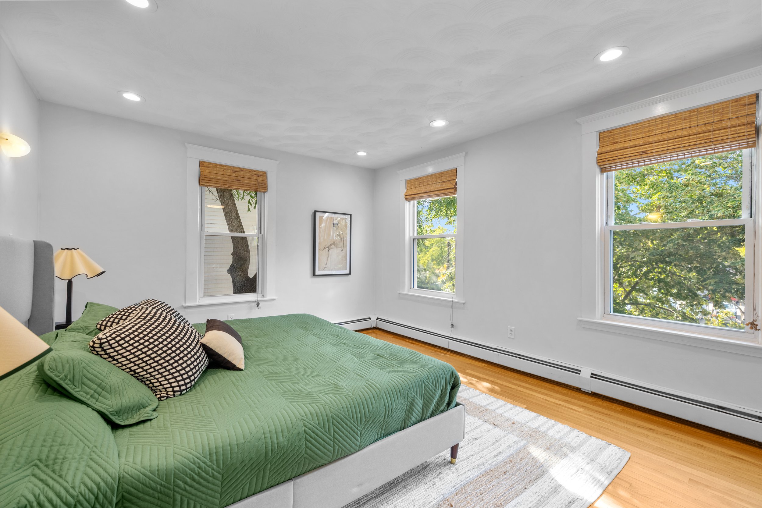 64 Hyde Park - Bed 1.jpg