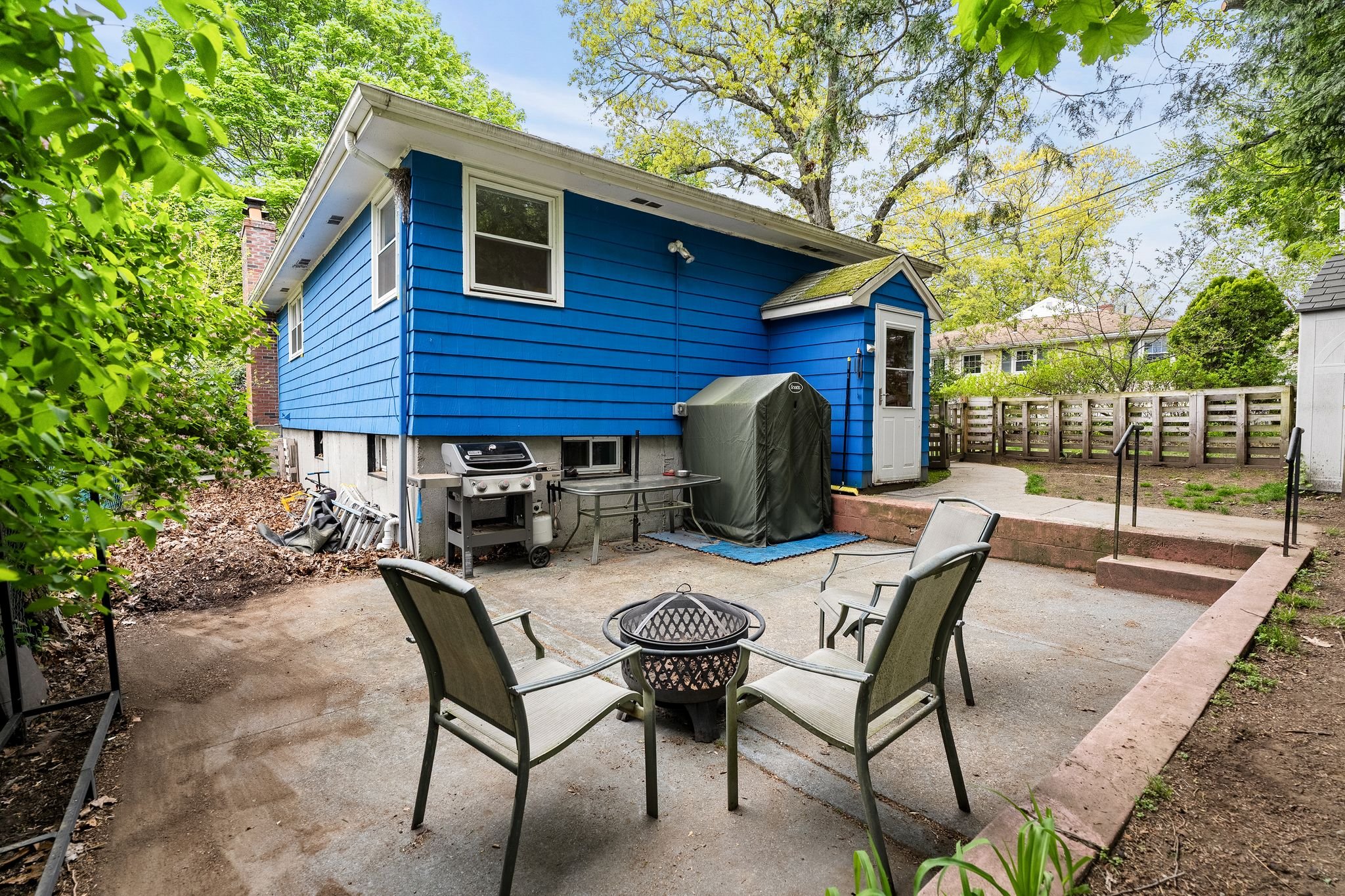125 Sylvia St-39.jpg
