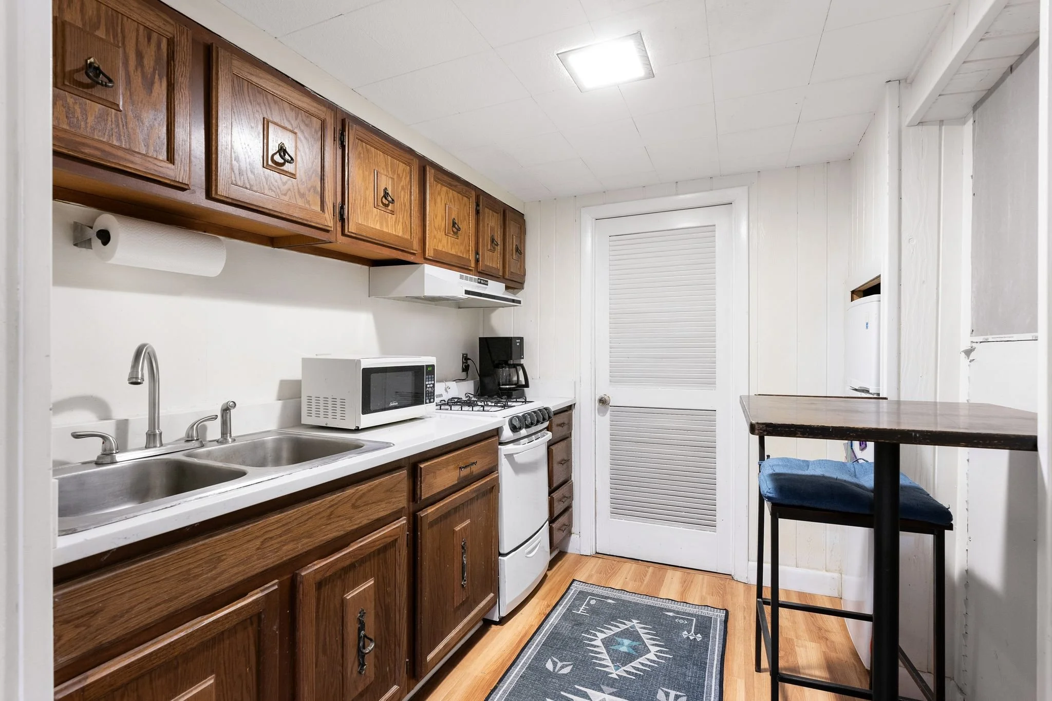 125 Sylvia St-31.jpg