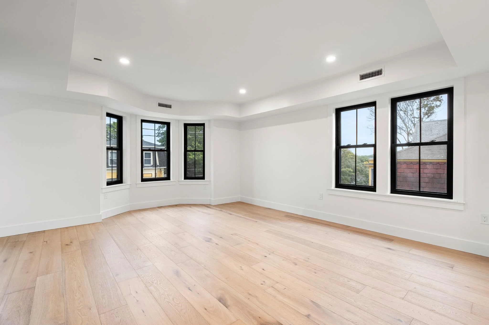 79 Sheridan St-03.jpg