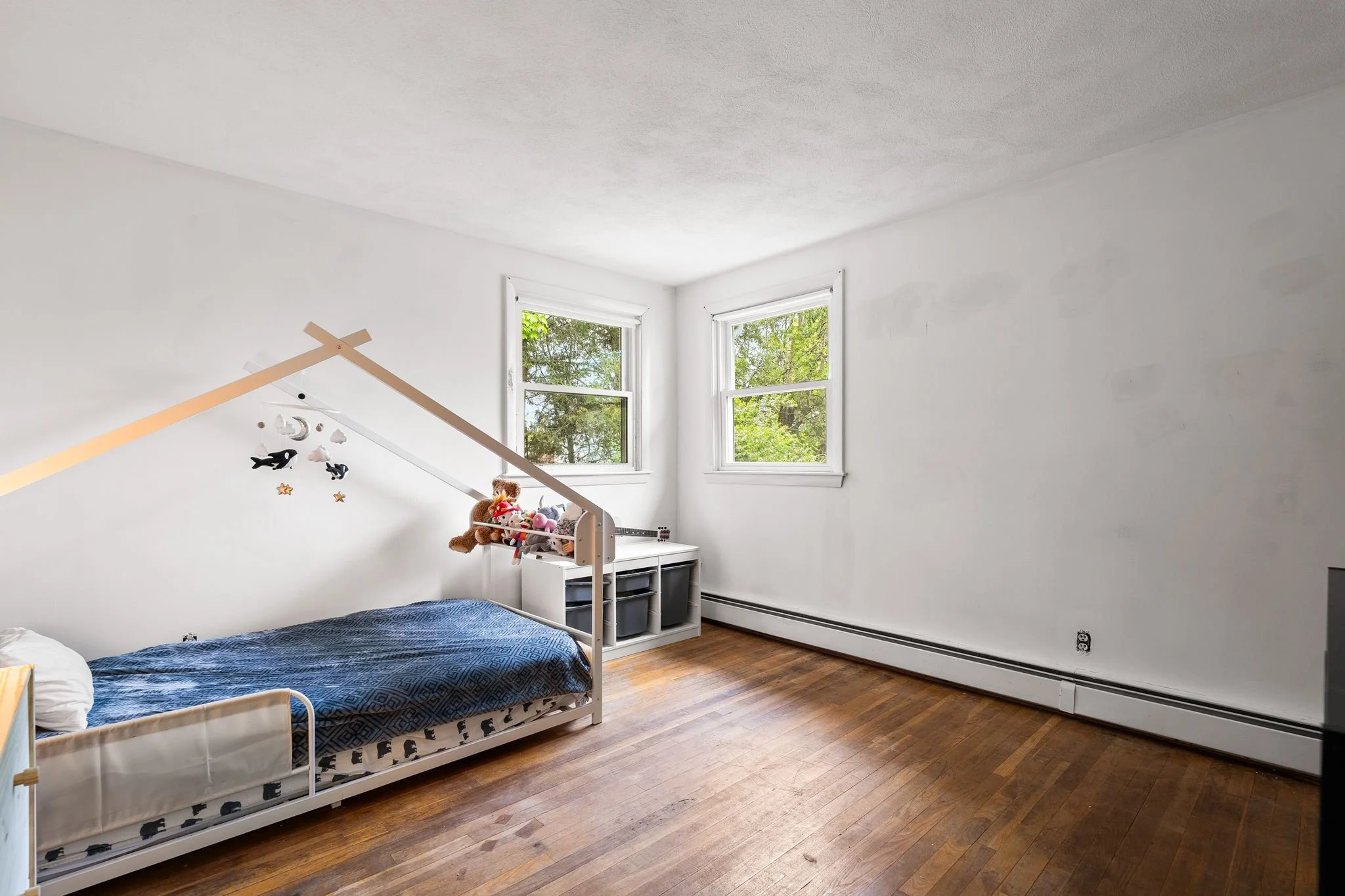 125 Sylvia St-33.jpg