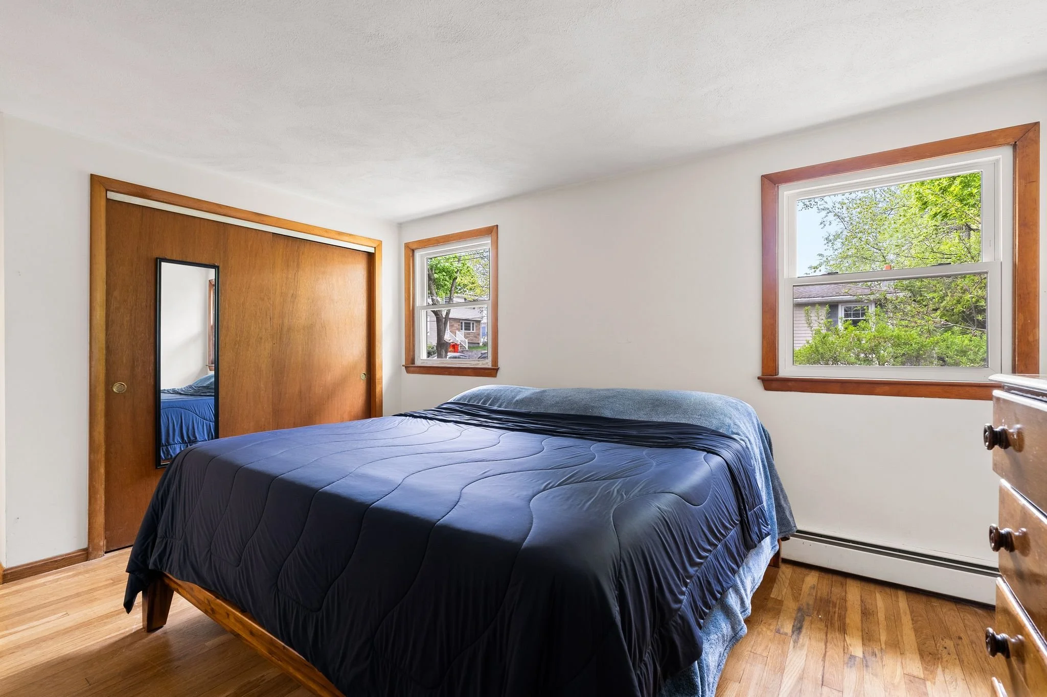 125 Sylvia St-32.jpg