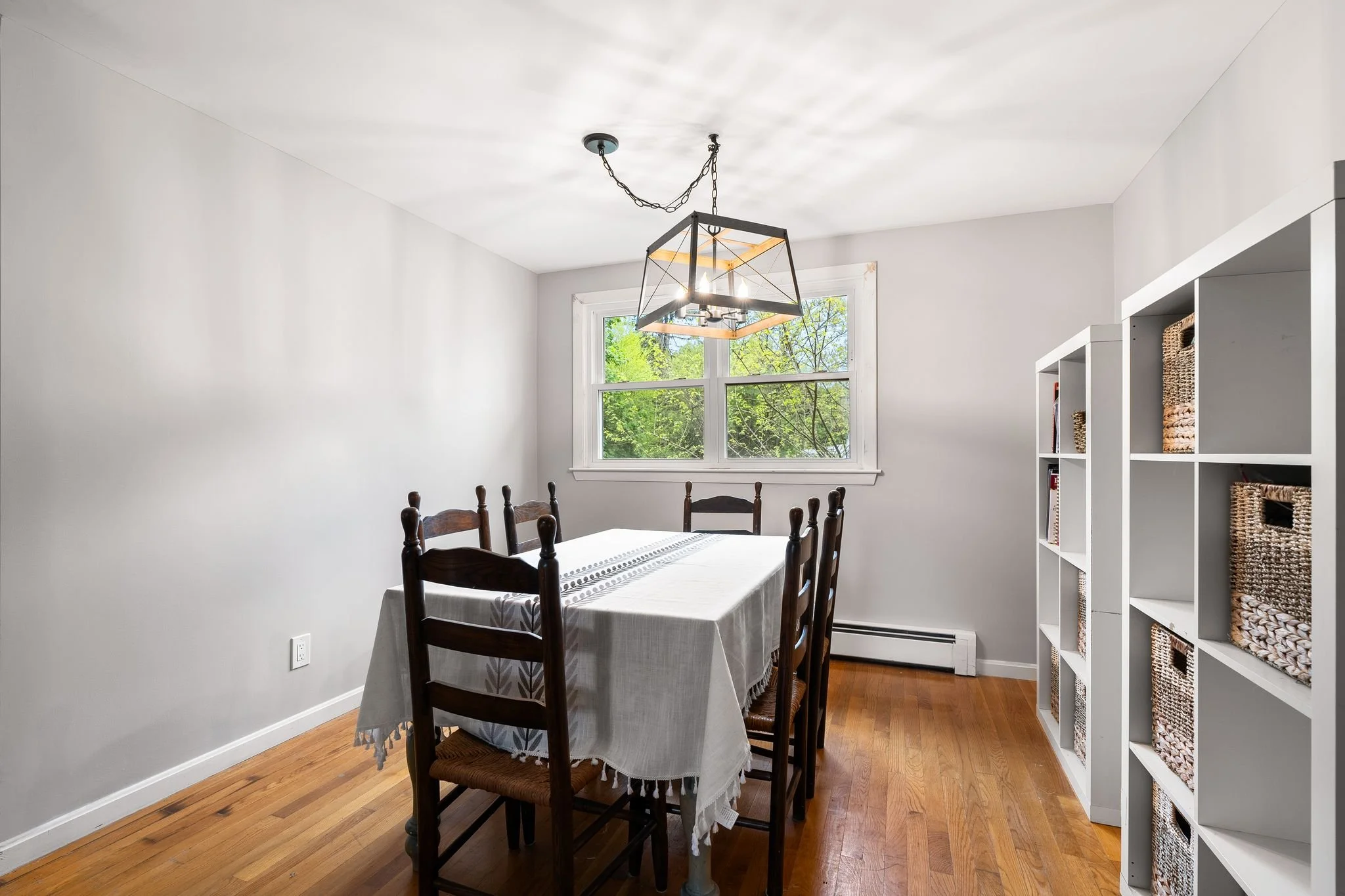 125 Sylvia St-23.jpg