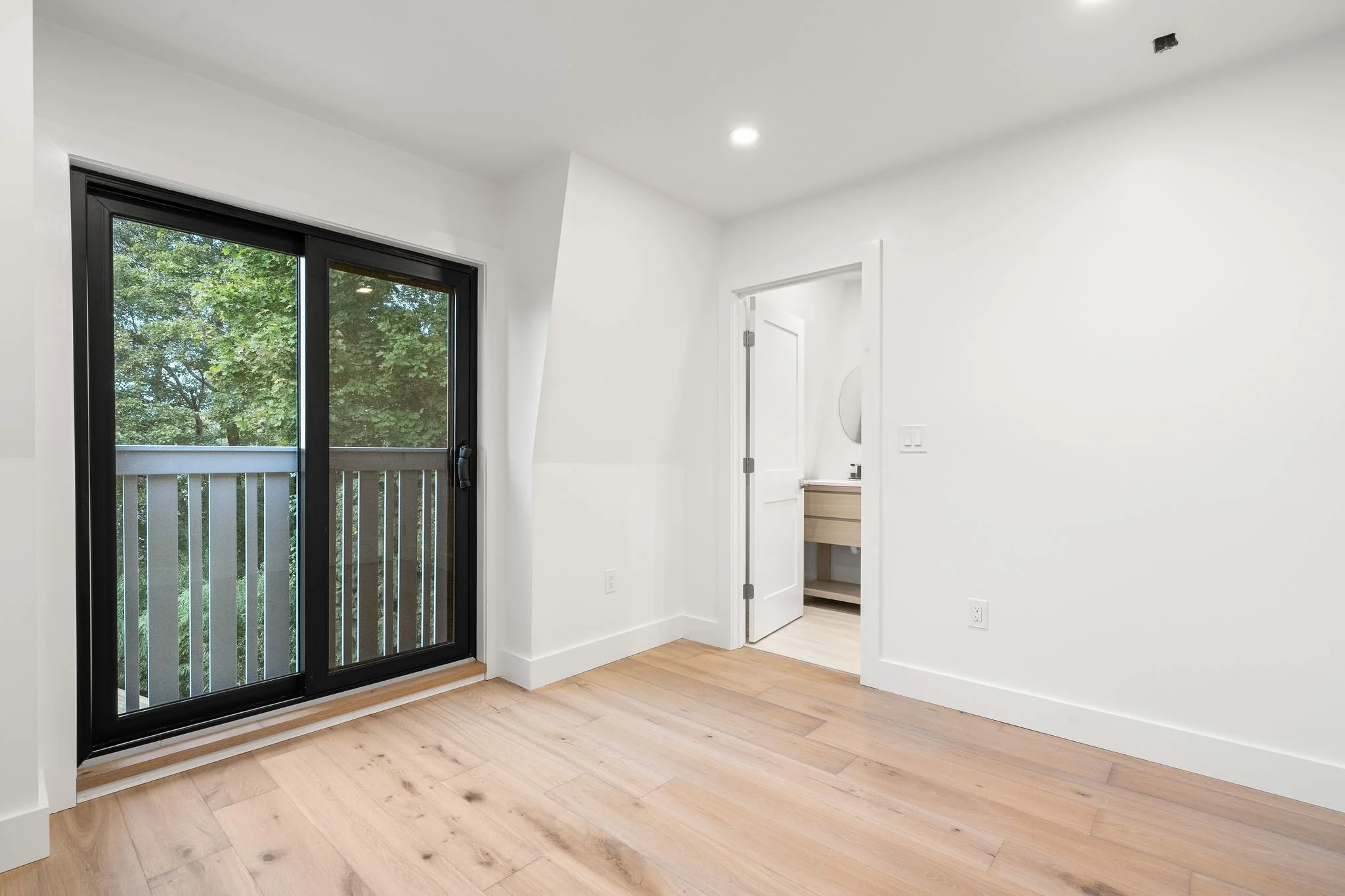 79 Sheridan St-23.jpg