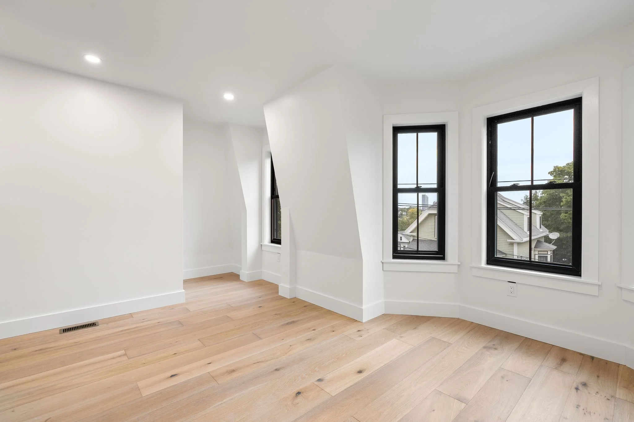 79 Sheridan St-28.jpg