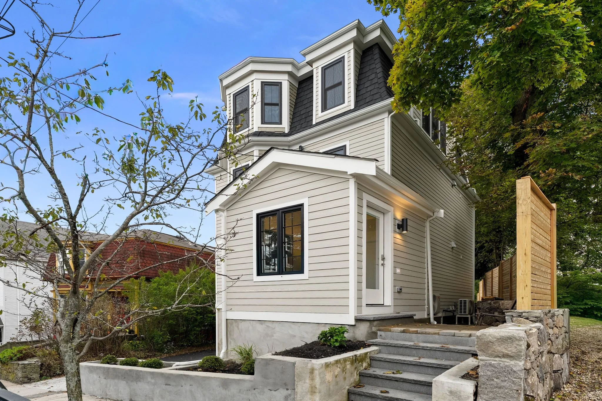 79 Sheridan St-02.jpg
