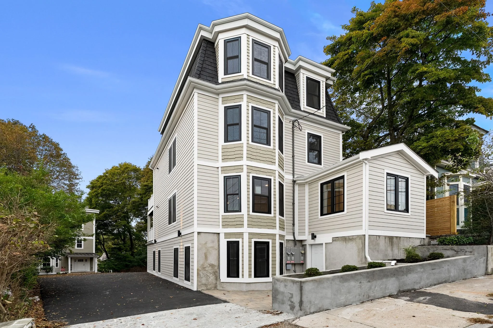 79 Sheridan St-01.jpg