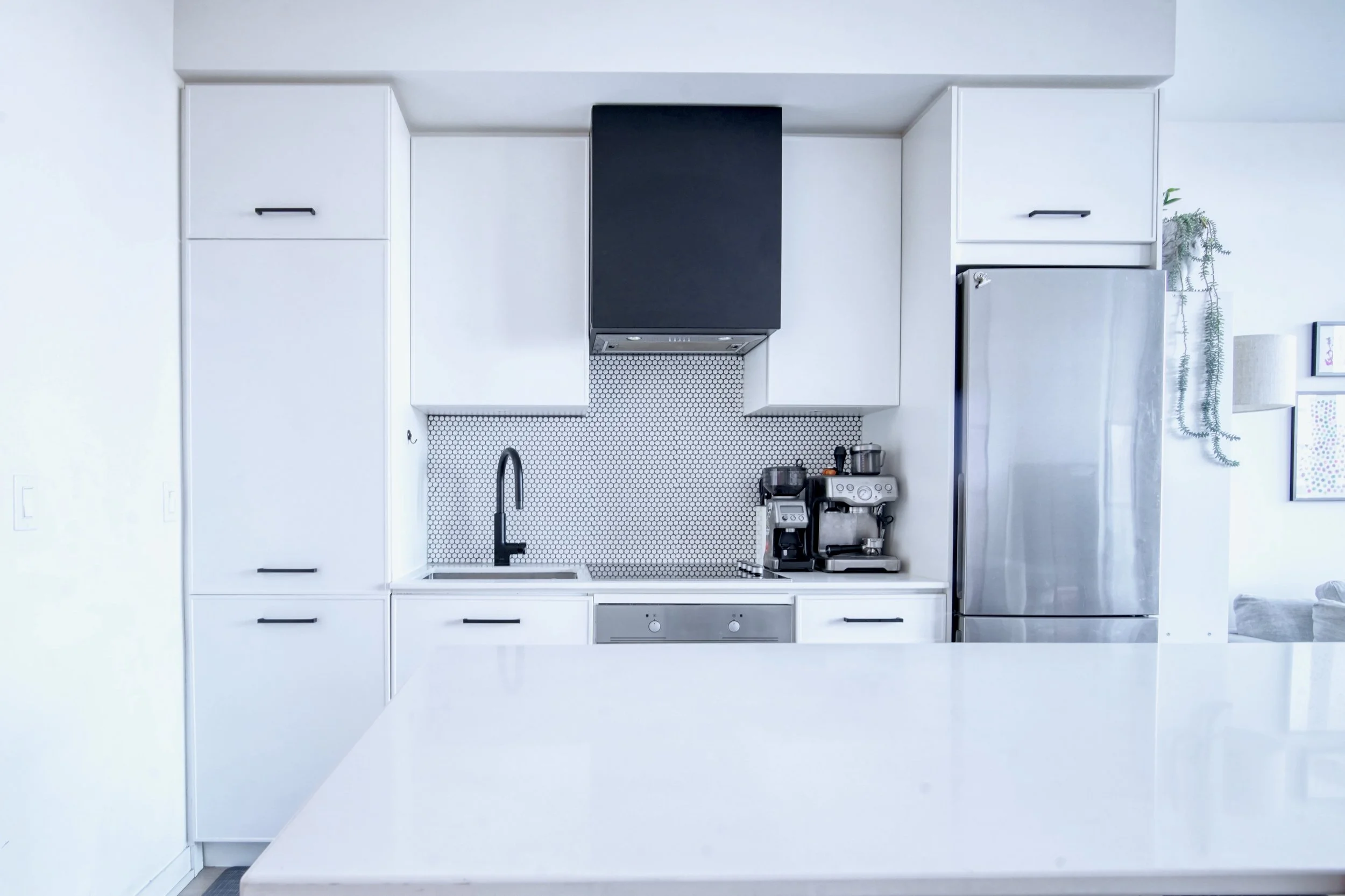 899 Queen St E #403 - 10 of 13.jpeg