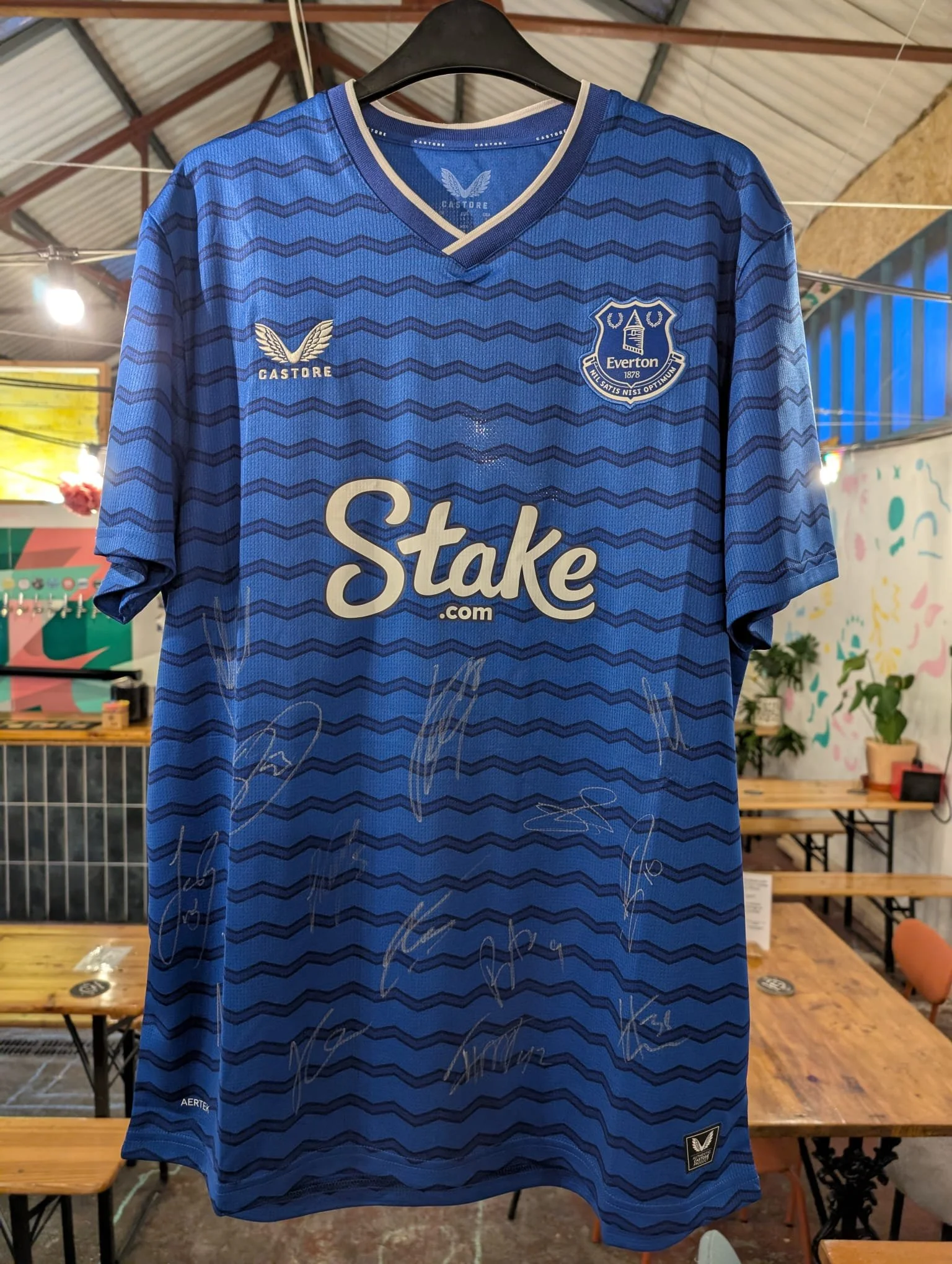 WhatsApp Image 2025-12-03 at 16.20.00.jpeg