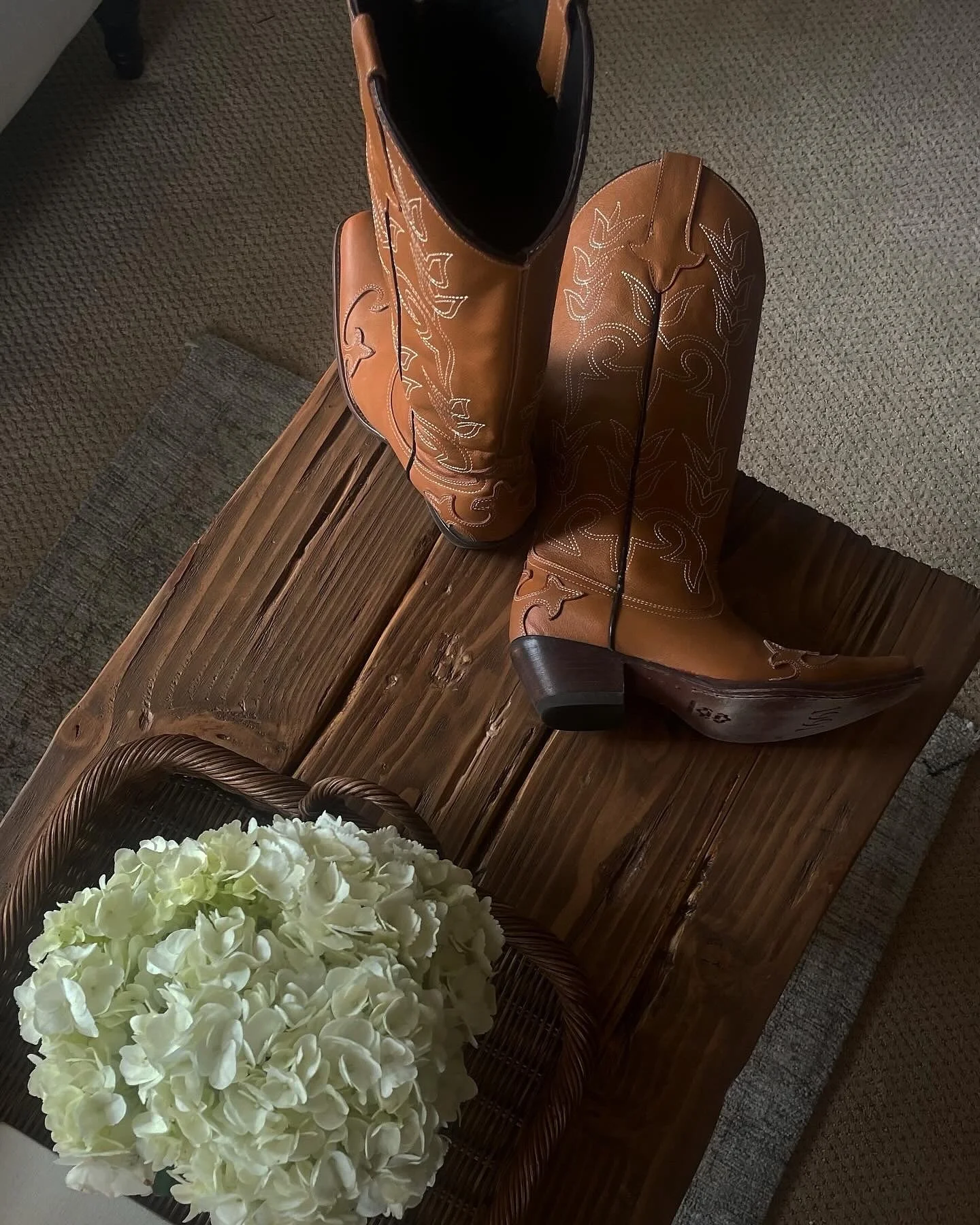 Our favorite Fall boot the 1991 &ldquo;Fleur De Lis&rdquo; in cognac. Inspired by the timeless sophistication of early Ralph Lauren designs and classic Western craftsmanship this boot is a timeless American staple for your wardrobe. 

Shop now 🧺: 19
