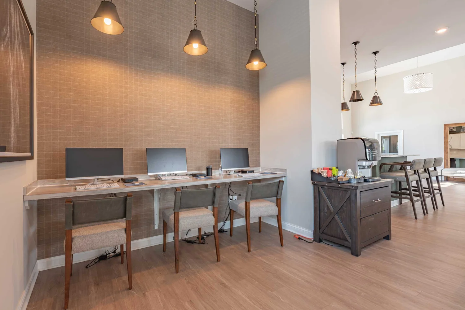 Photo Gallery Apartments in Galloway, OH — Dixon House