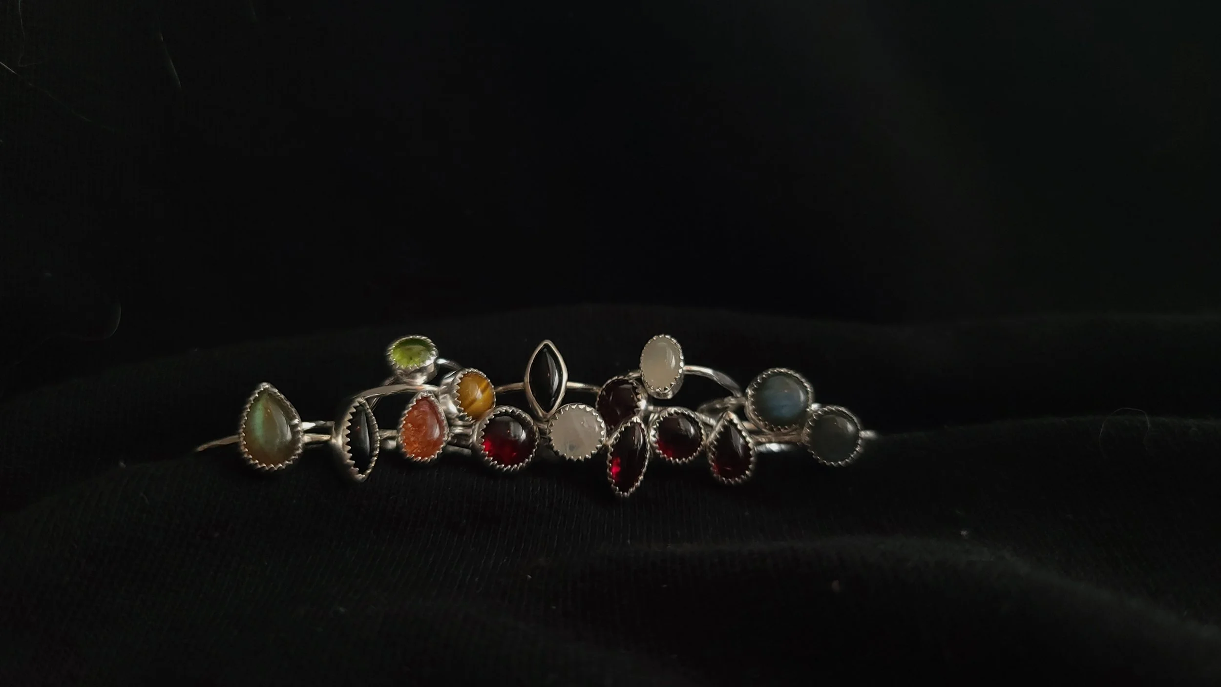 Minimalistic- simple mini