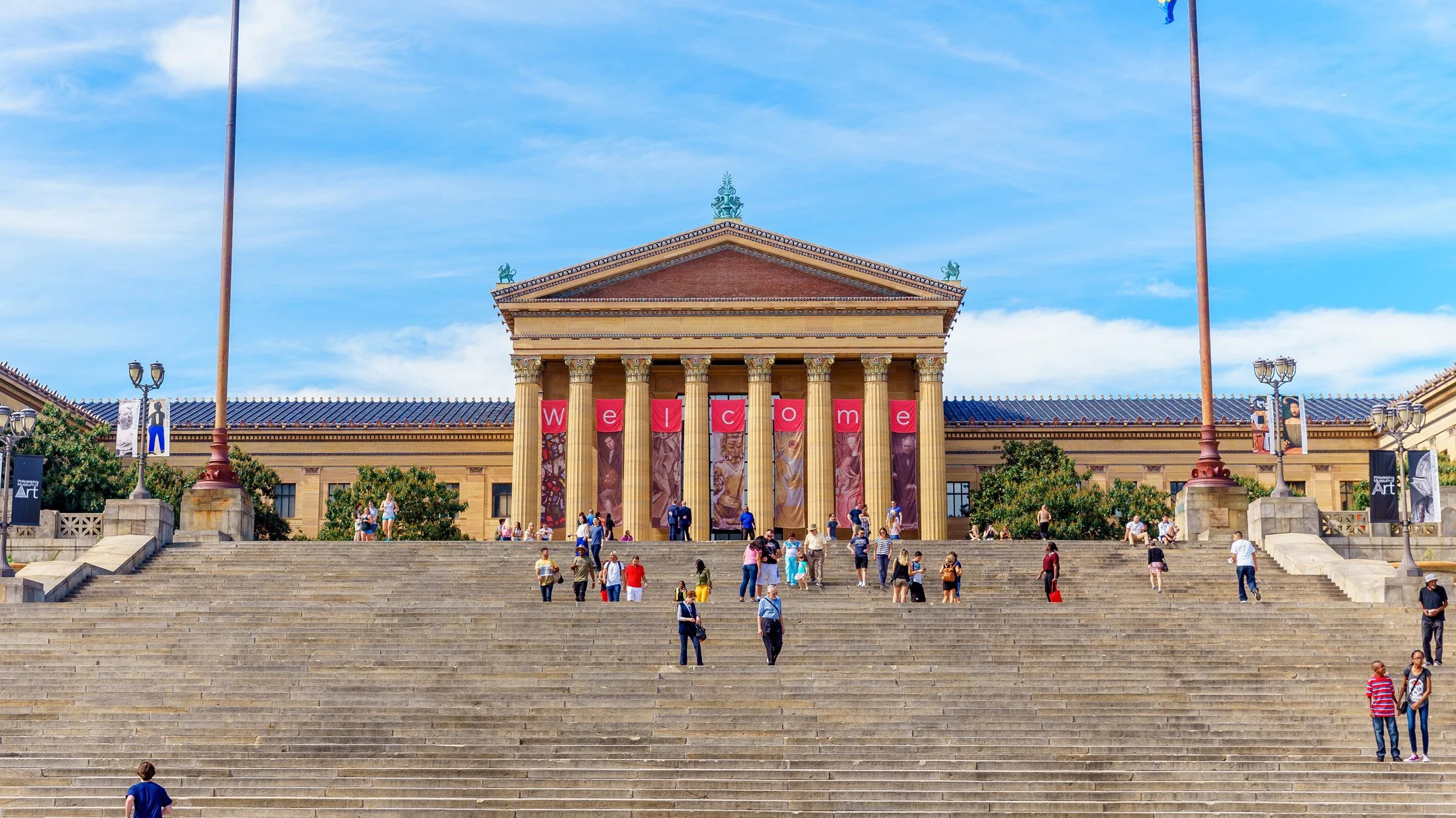 philadelphia-museum-of-art-exterior-clear-sky-jfusco-for-vp-2200x1237px.jpg