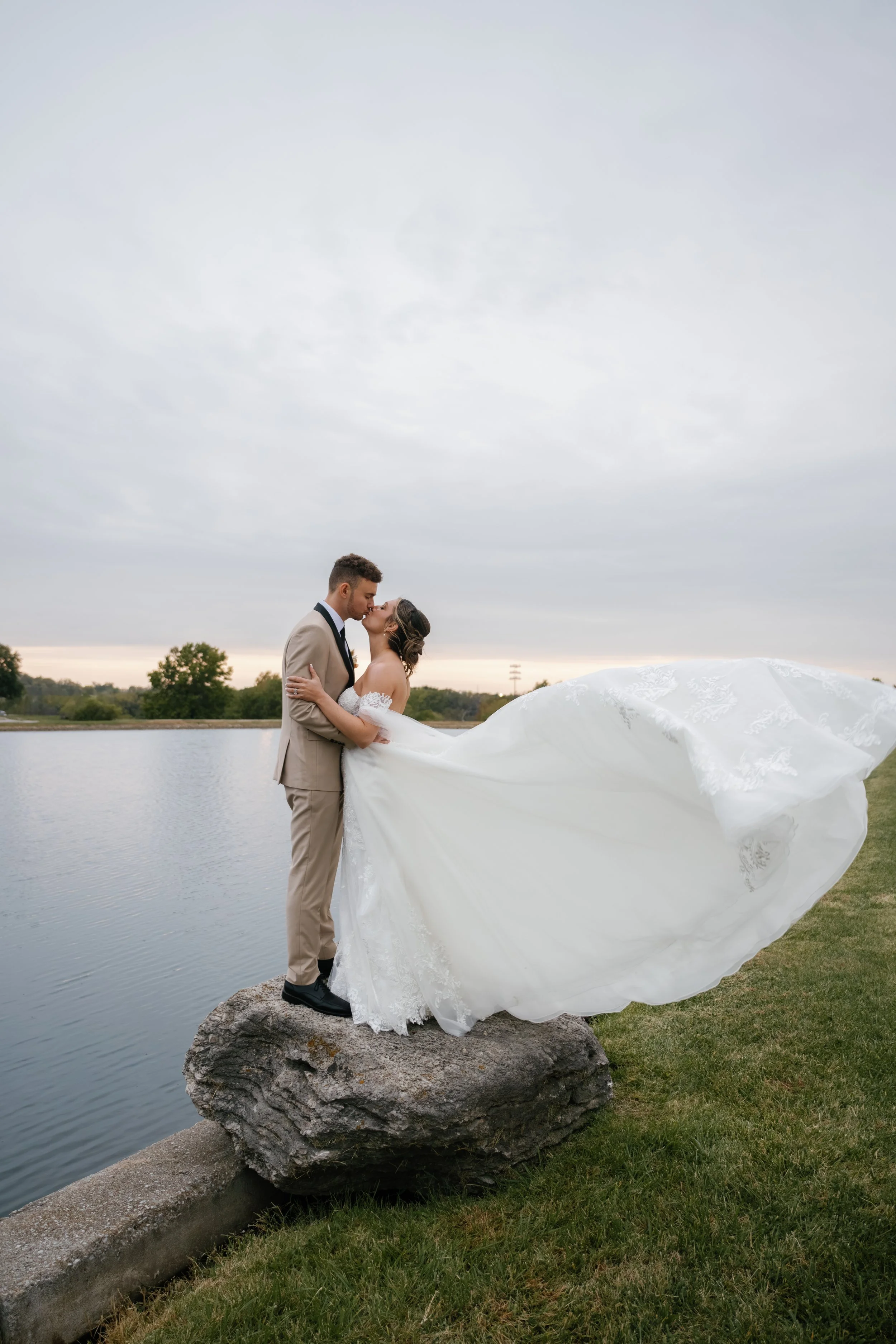 Finding Your Perfect Wedding Attire