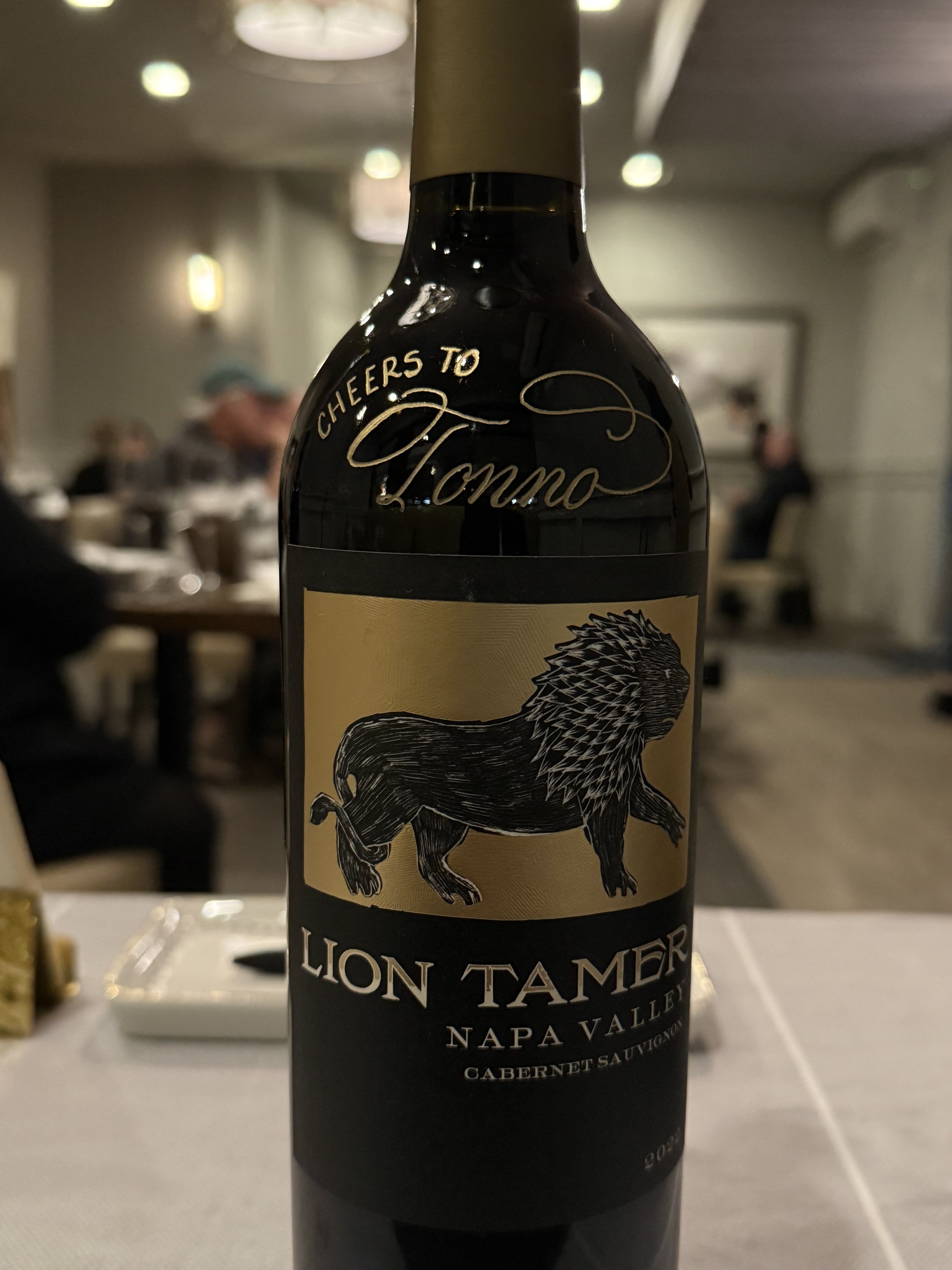 Live engraving at Hess wine dinner