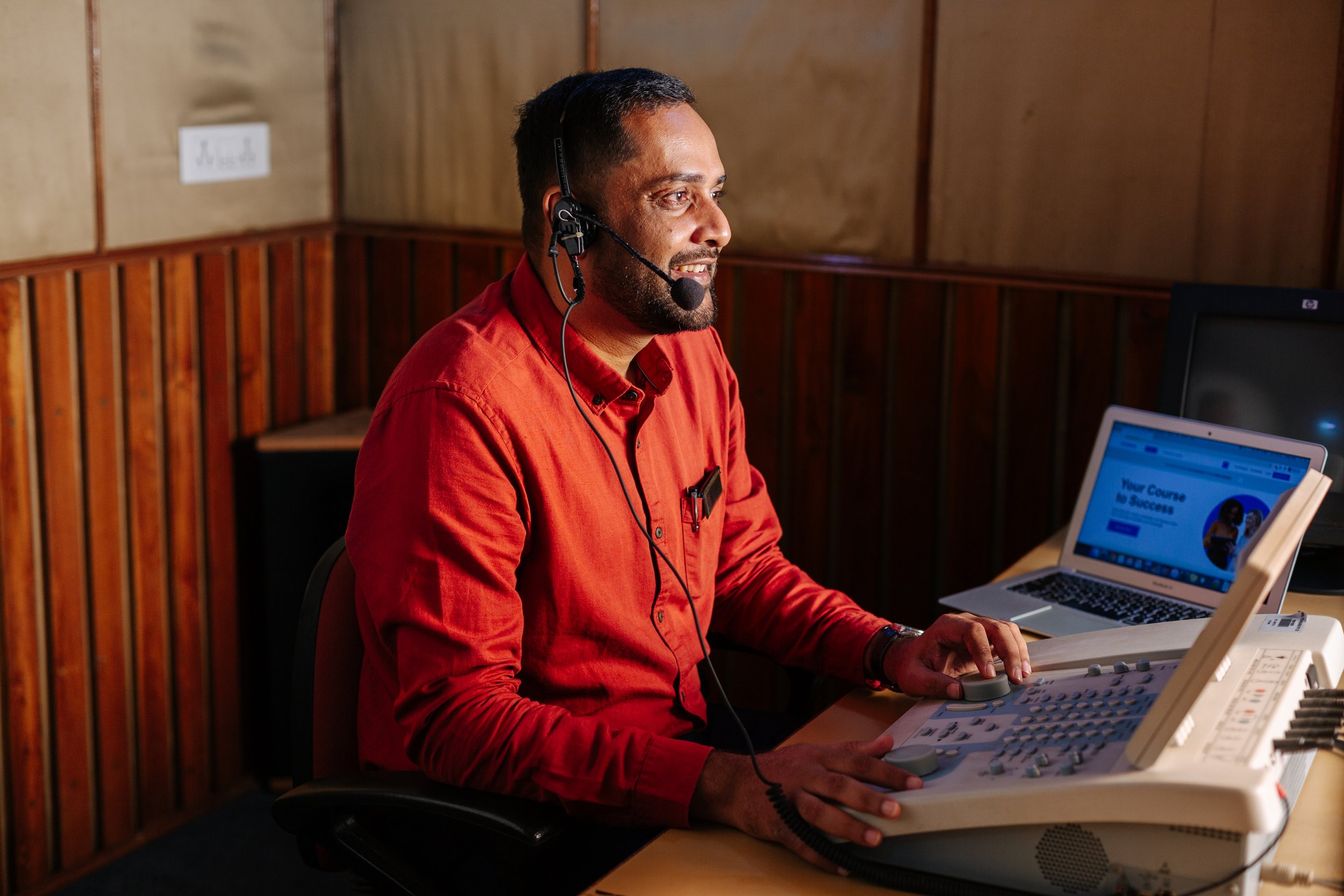 Rohit Ravi_India_201129_0444.jpg