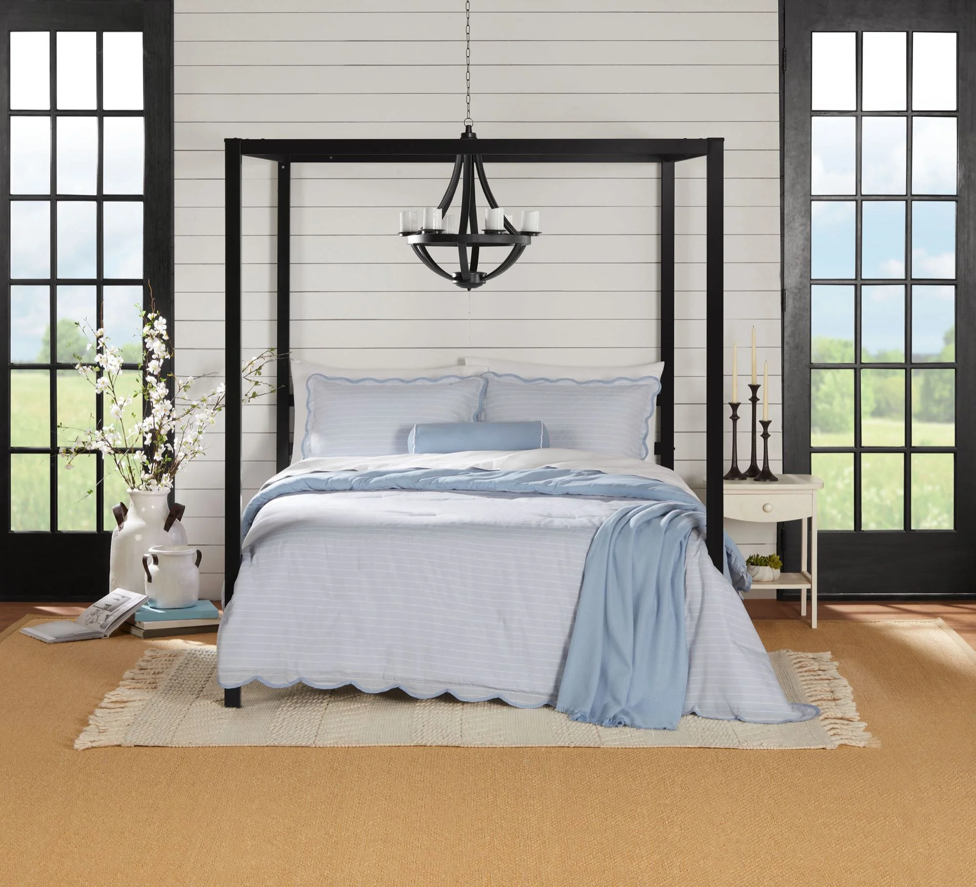 FarmhouseBed.JPG