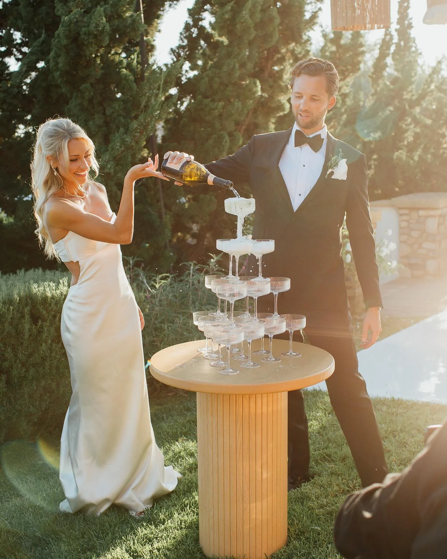 It&rsquo;s all about moments like this 💫 

Every moment of Lauren and Clay&rsquo;s magical day was nothing short of perfection. Cheers to the special moments like this and to all those who help create them. 

Photo: @wildwhim 
Planning: @lbevents 
R