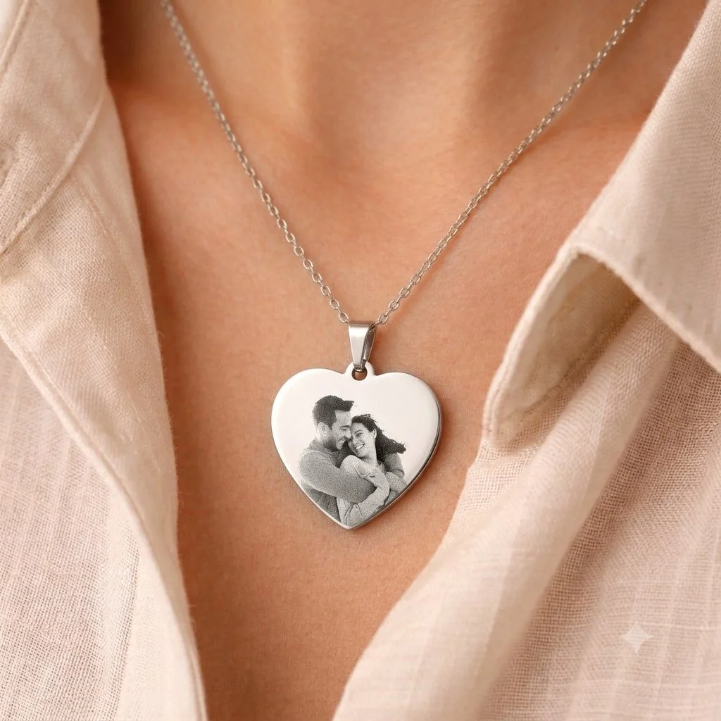 08-SilverHeartNecklace-PhotoEngraving-ProductPhotos copy.jpg