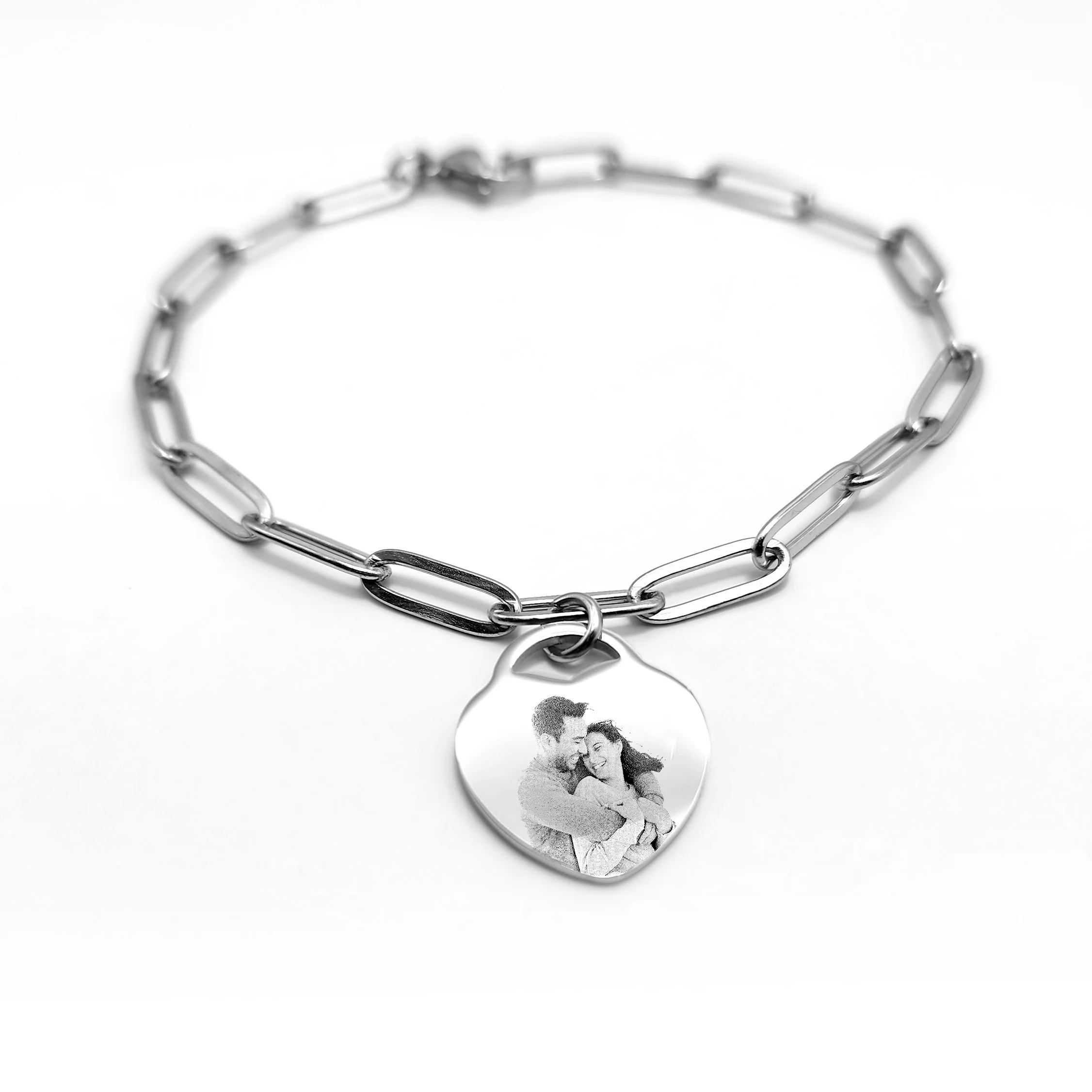 01-C-Heart-Paperclip-Chain-Bracelet copy.jpg