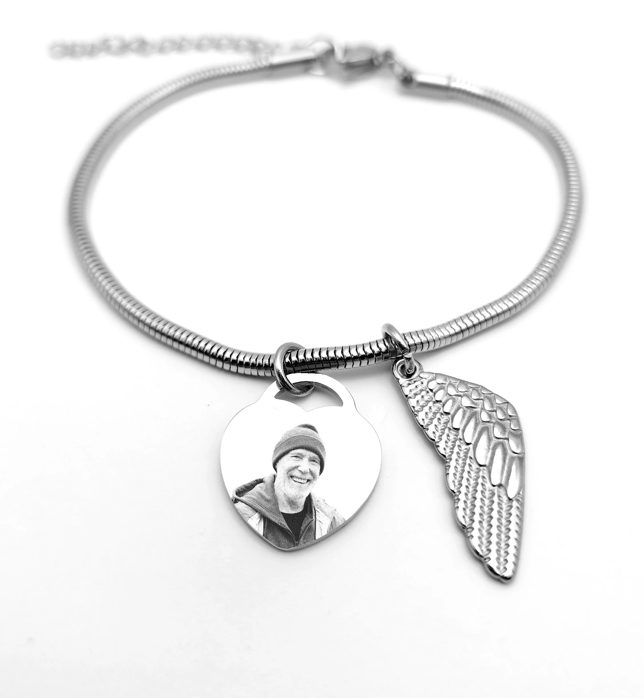 02-Heart-Wing-Rope-Bracelet copy.jpg