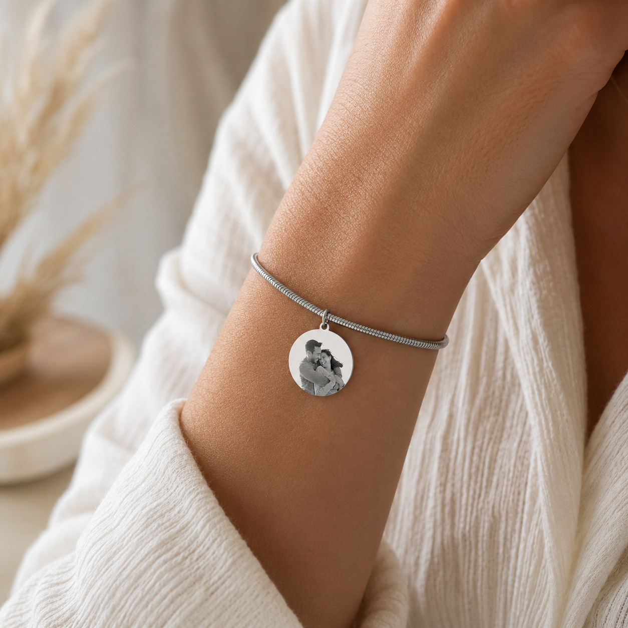 03-H-Round-Rope-Bracelet copy 2.png