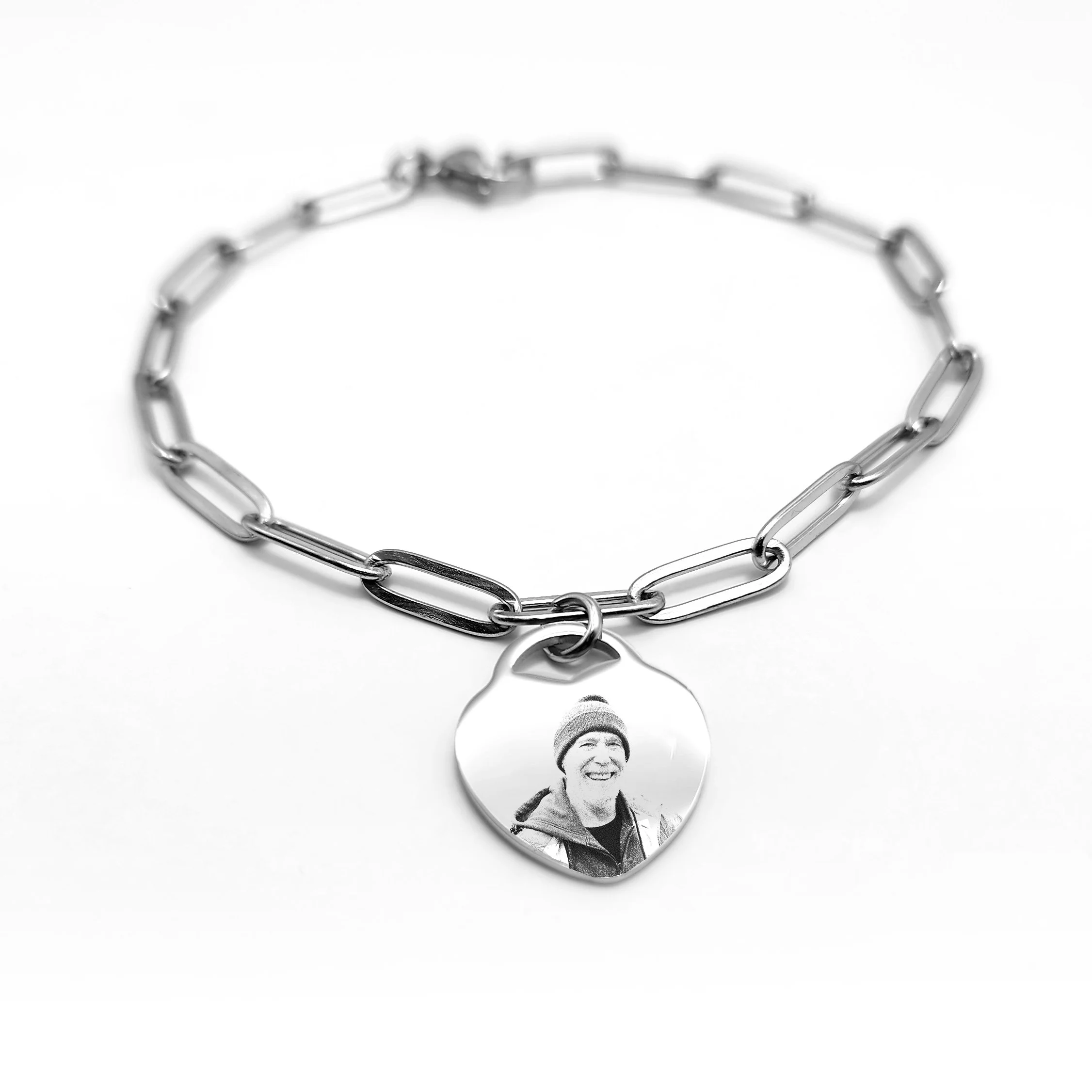 02-C-Heart-Paperclip-Chain-Bracelet copy.jpg