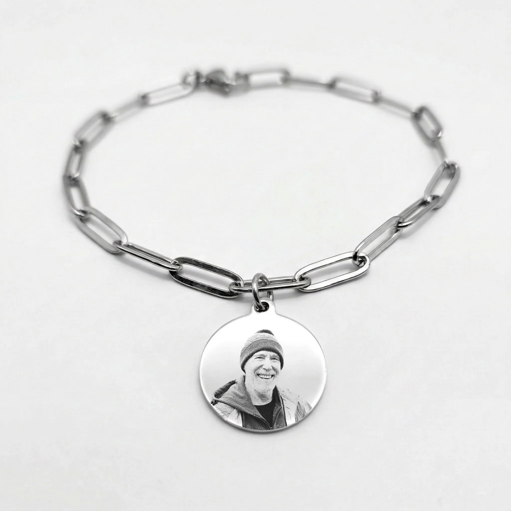 01-H-Round-Paperclip-Chain-Bracelet copy.jpg