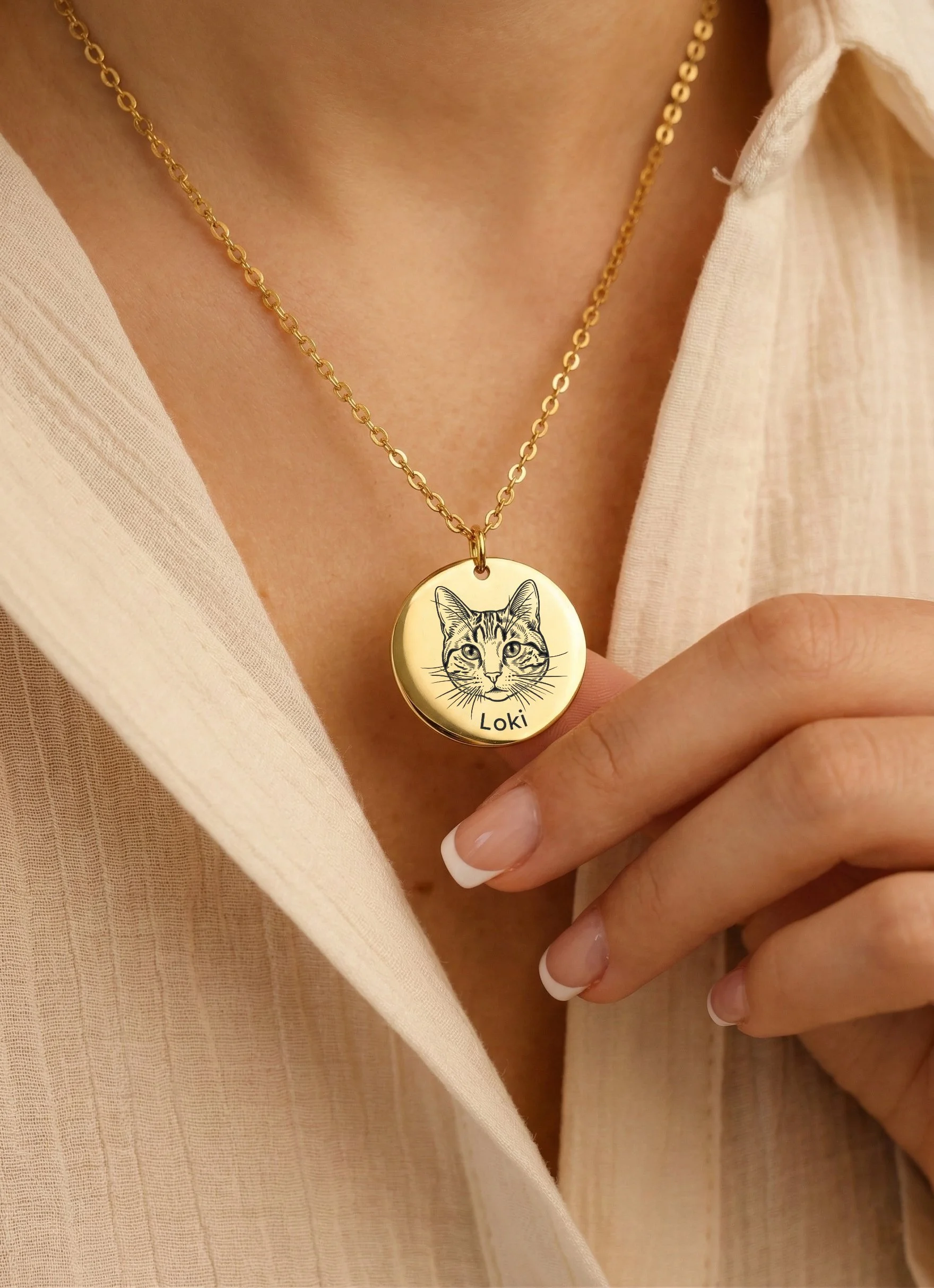 personalised cat portrait necklace engraved pet jewellery