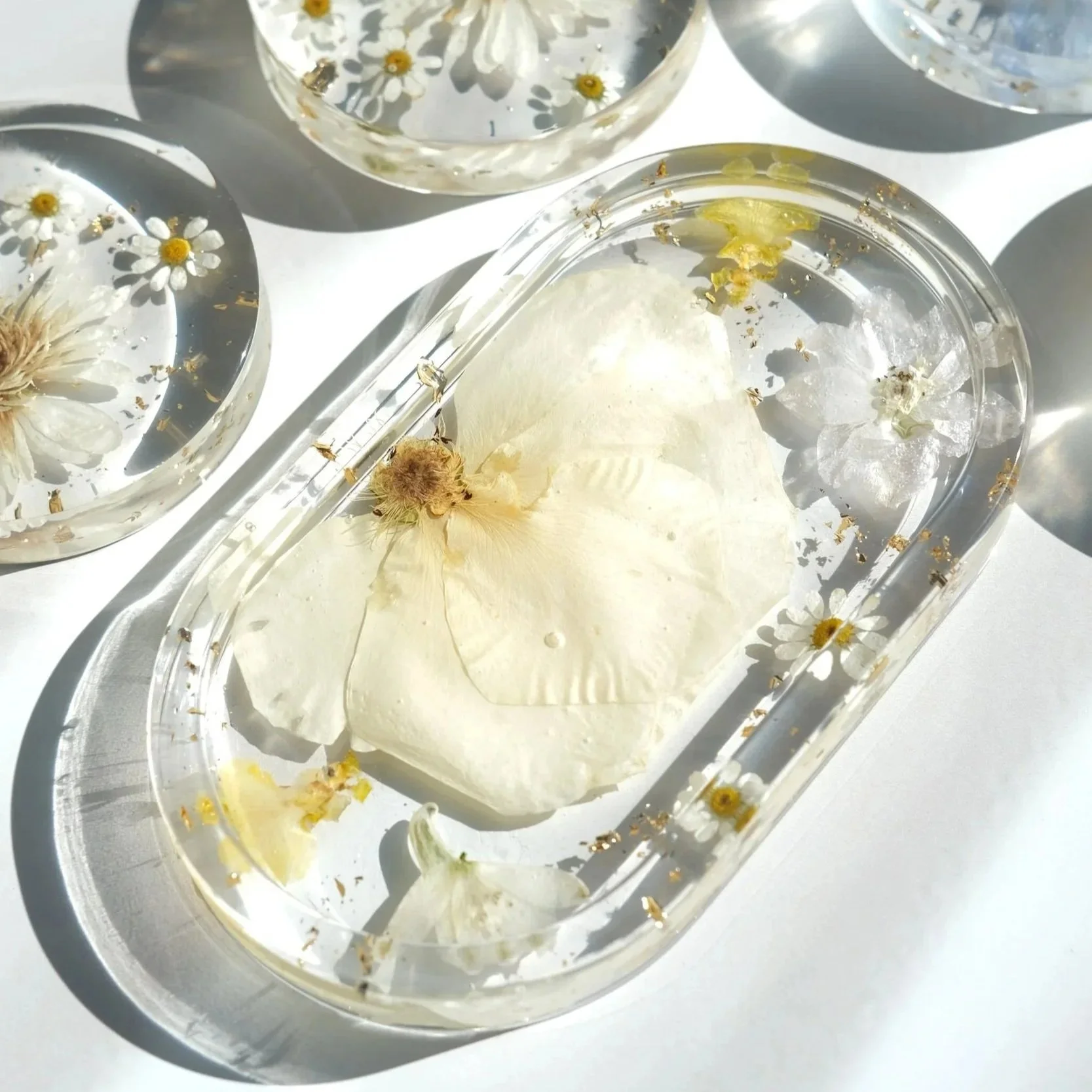 Oval trinket tray