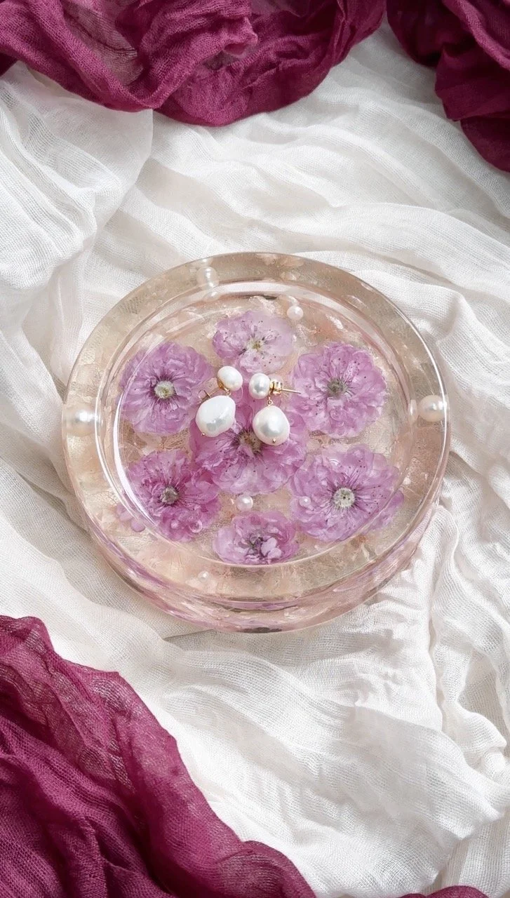 Deep round jewellery dish (2) Large.jpeg