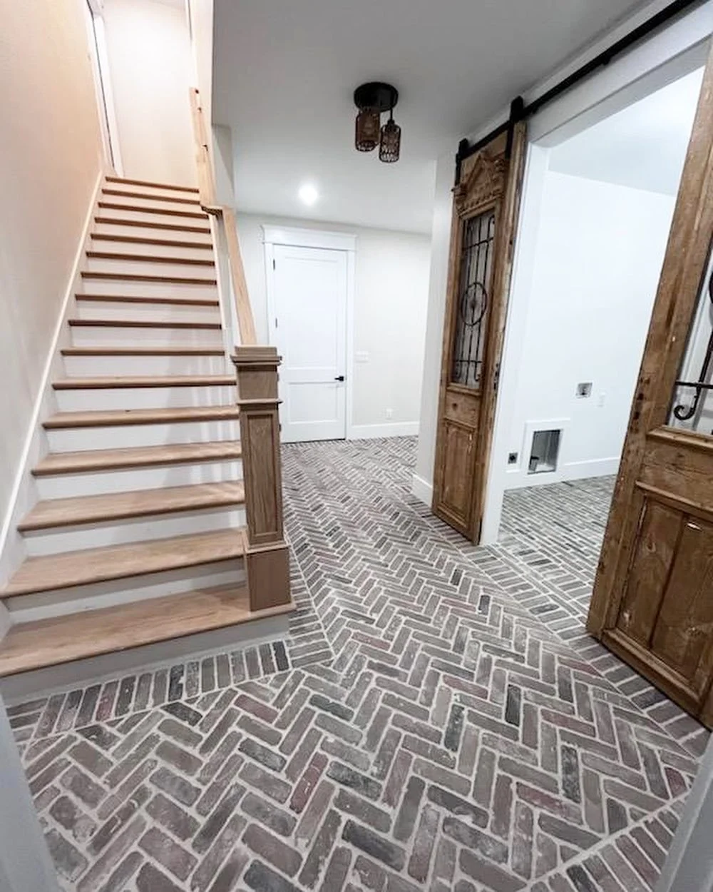 This Custom Thin Brick project turned out beautiful ! Message or call us for details about your next Thin Brick Tile project! 🔥🧱🔥 We make all of our Thin Brick Tile by Hand Locally in the Nashville Area 🔥 www.HLLocalCustoms.com  @hl_local_customs