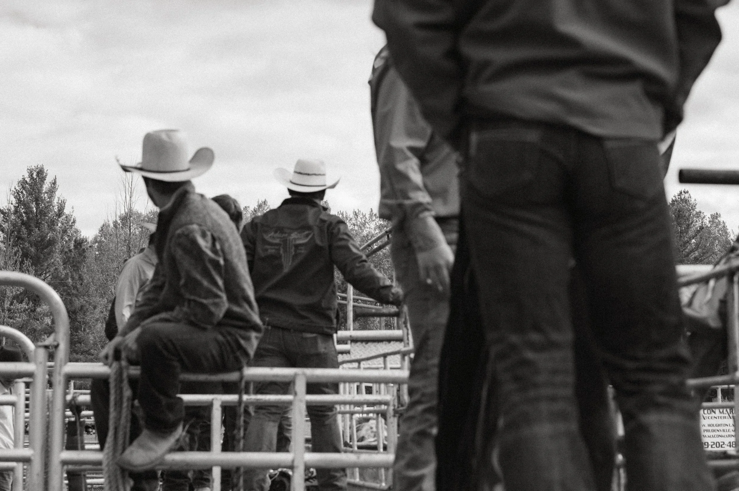 triple d rodeo tara snyder studio photography cowboys.jpg