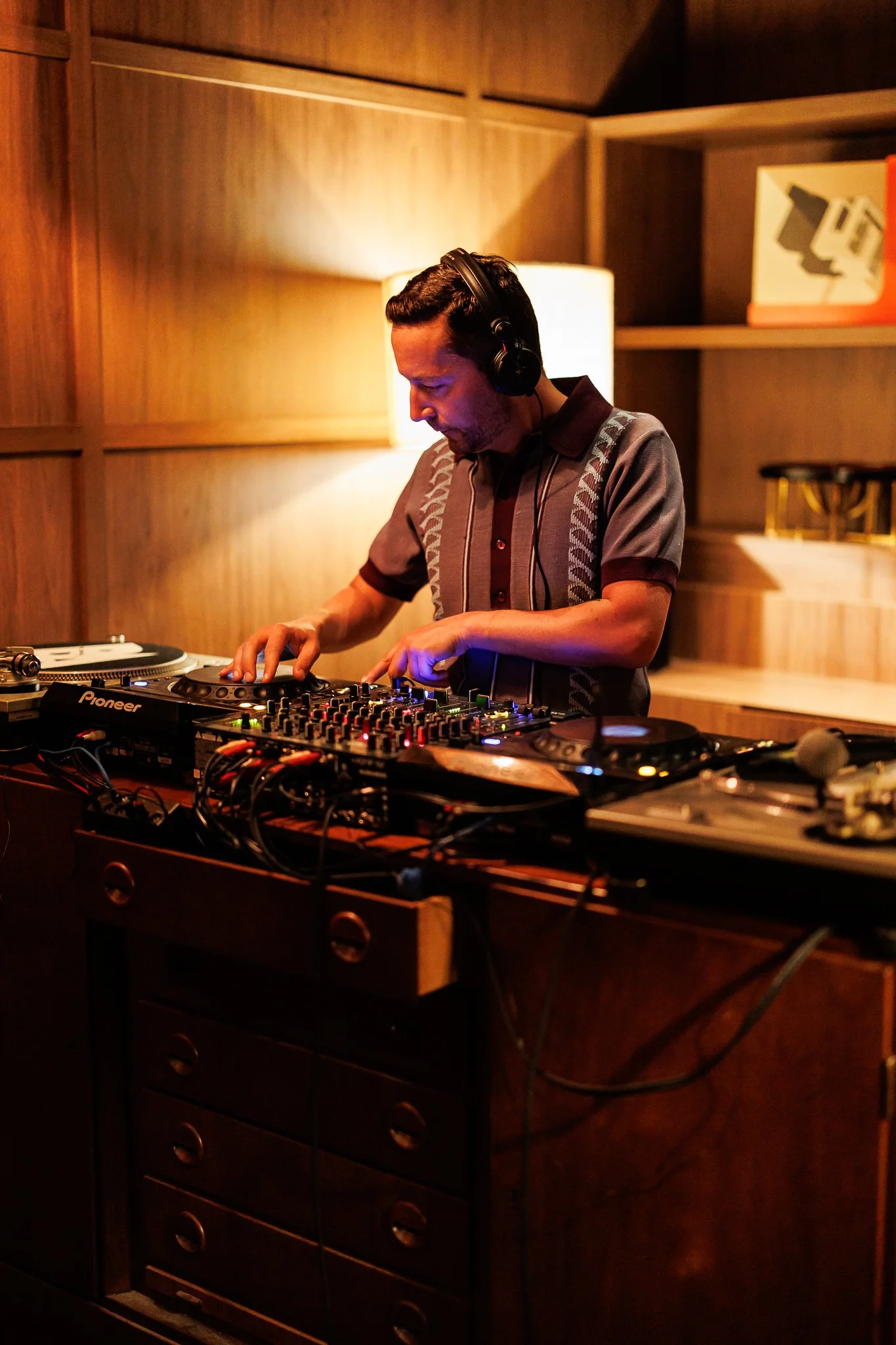 Alex WattsLove best Melbourne wedding DJ