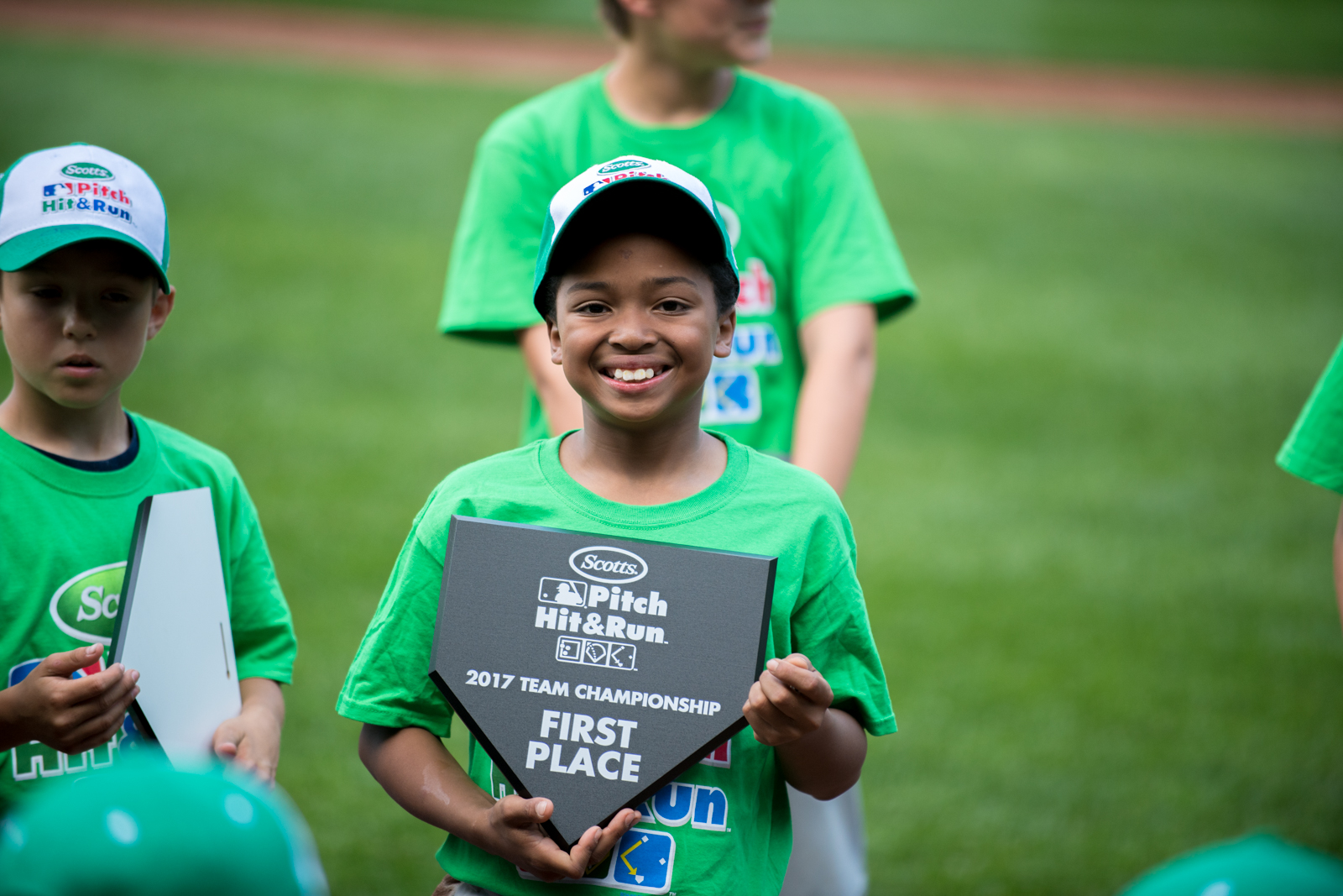 davonn hit pitch run-17.jpg