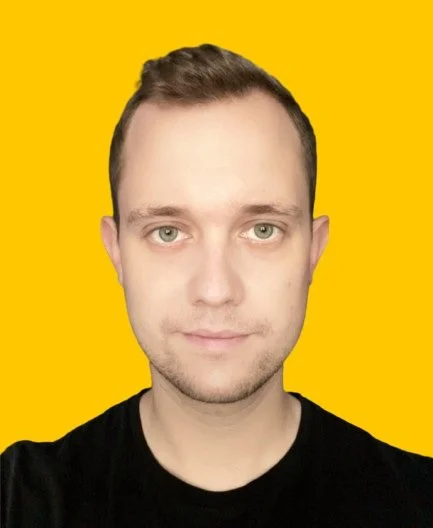 JW_photo yellow.jpg
