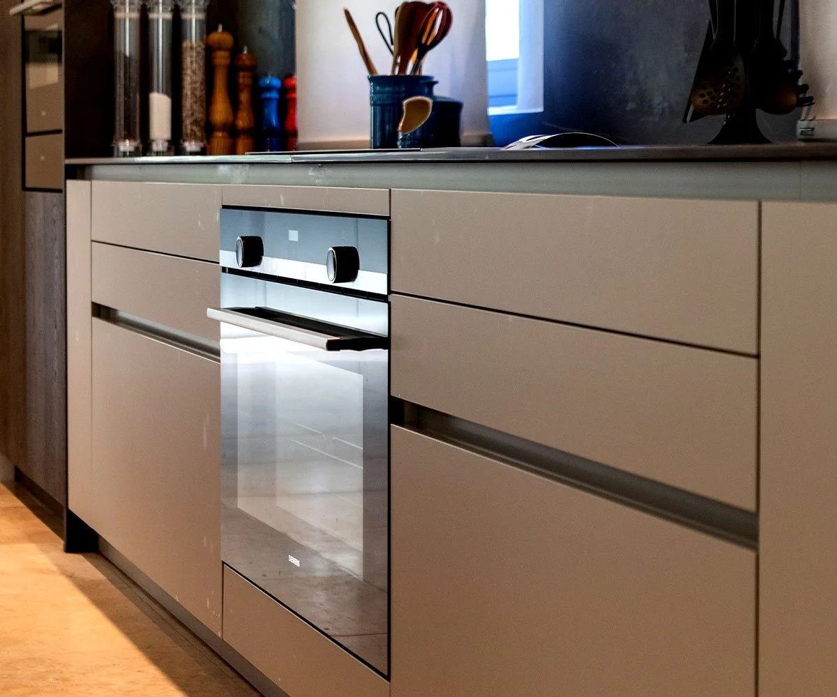 modern-kitchen-design-drawers.jpg