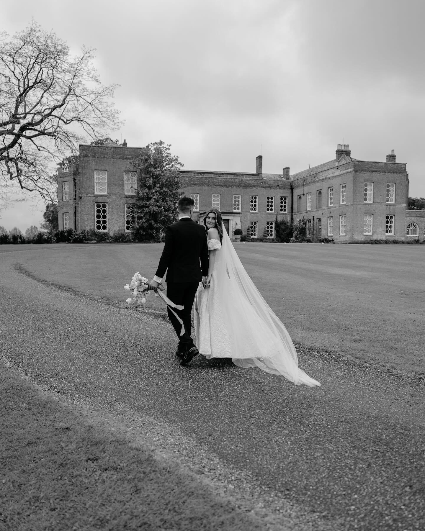 Braxted Park making the most gorgeous back drop for these photos - did you know I cover all or the UK and European destinations too&hellip; If you are still looking for a photographer to capture your day, get in touch to see if I am still available -