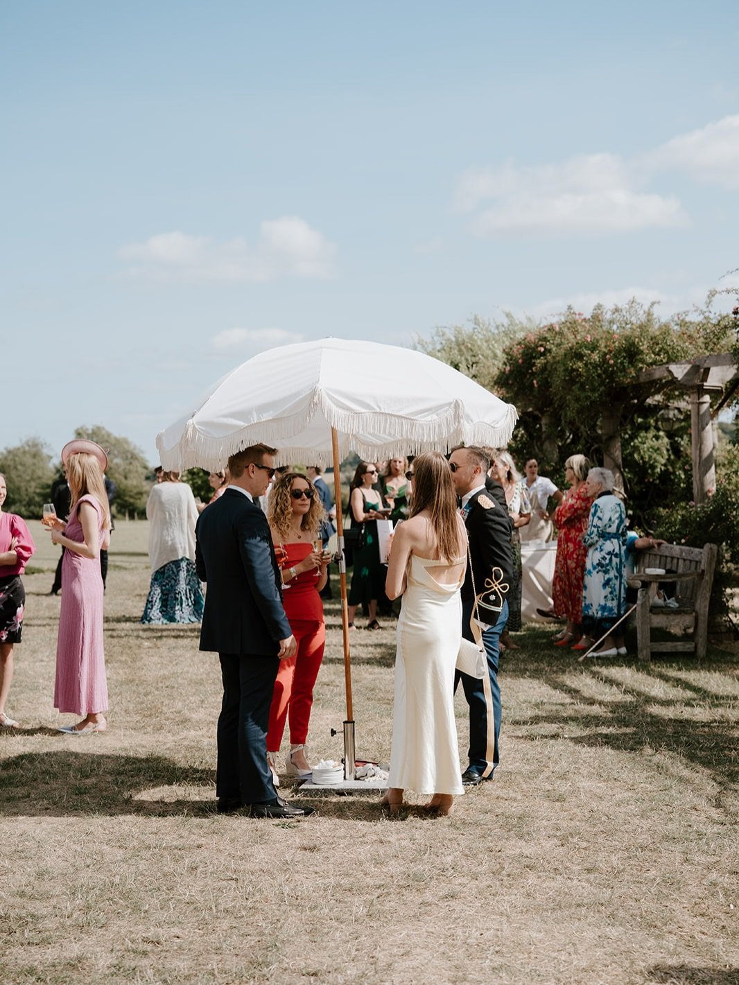 The cocktail hour at @euridge_ just hits different 🥂✨

The ceremony glow is still there, the champagne is flowing, and the gardens feel like something out of a dream. Guests wander through the stone archways, laughter drifts across the lawns, and th