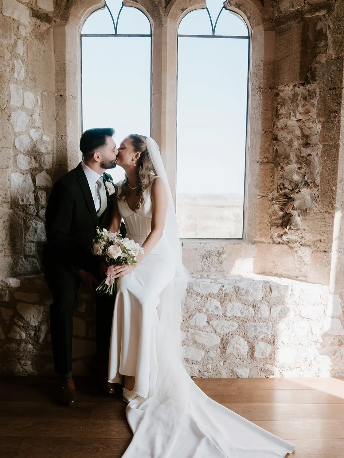 The beautiful V&amp;S @butleypriory. Some more sneak peeks and so excited to share their full gallery soon&hellip; 🕊️

@jamiestrings
@epic.events.norfolk
@silkandinkdesigns
@charlottedenney_hair 
@floralsistas
@loveweddingcakes
@adella_bridal