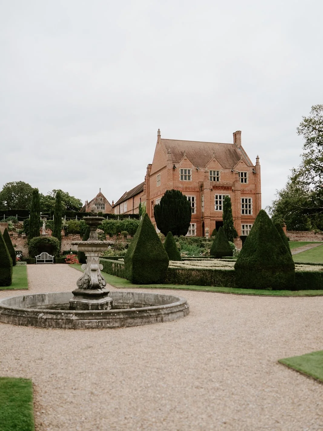 A little snapshot from Kat &amp; Sam&rsquo;s day @oxneadhallweddings. Beautiful meaningful moment during their day, with so much joy. 

Venue &ndash; @oxneadhallweddings
Photographer &ndash; @hollyhamblingphotography
H&amp;MUA &ndash; @stephaniealexa