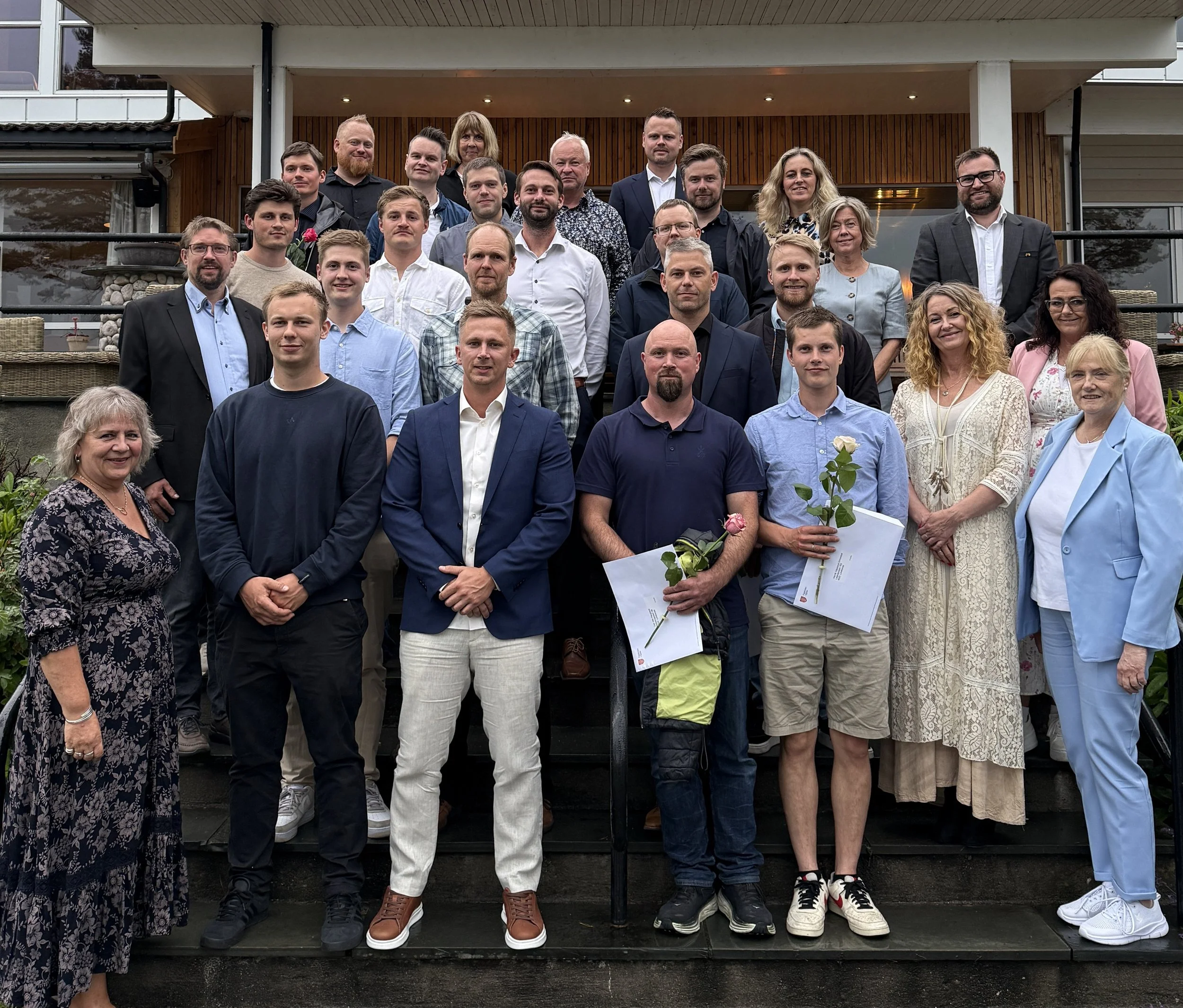 Vitnemål og festmiddag for fagskolestudentene på bygg og elkraft