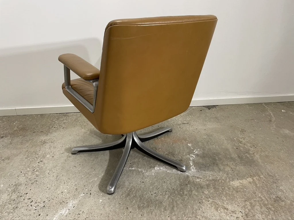ACANTHE OSVALDO BORSANI set de 2 fauteuils P 126-4.jpeg