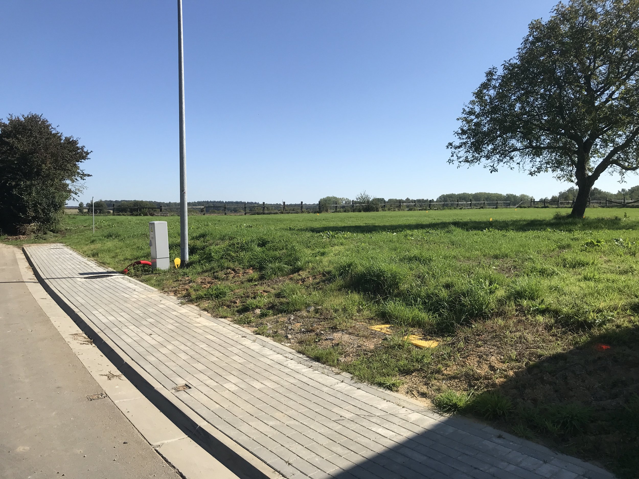 METTET (Prov.de Namur), à V. 12 magnifiques terrains