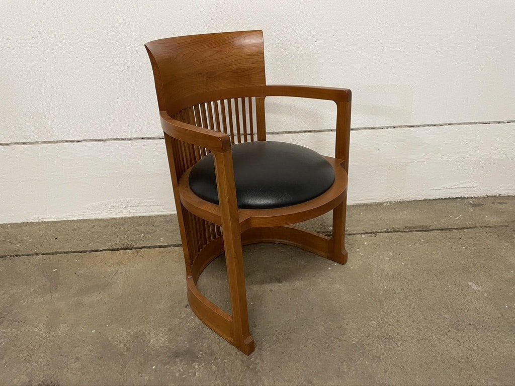 FRANK_LLOYD_WRIGHT_mobilier-acanthe_07.jpeg