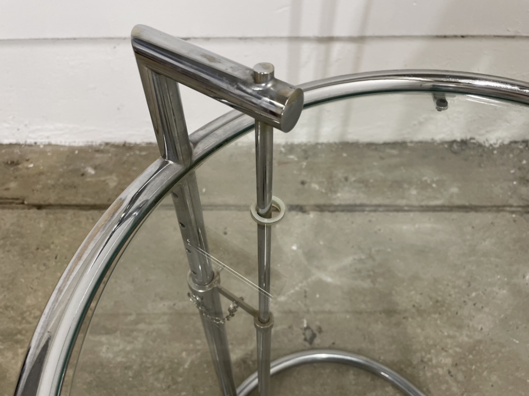 ACANTHE_EILEEN_GRAY-table d_appoint-2.png