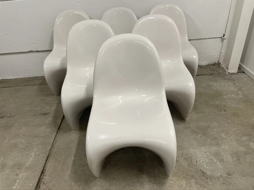 ACANTHE VERNER PANTON.jpeg